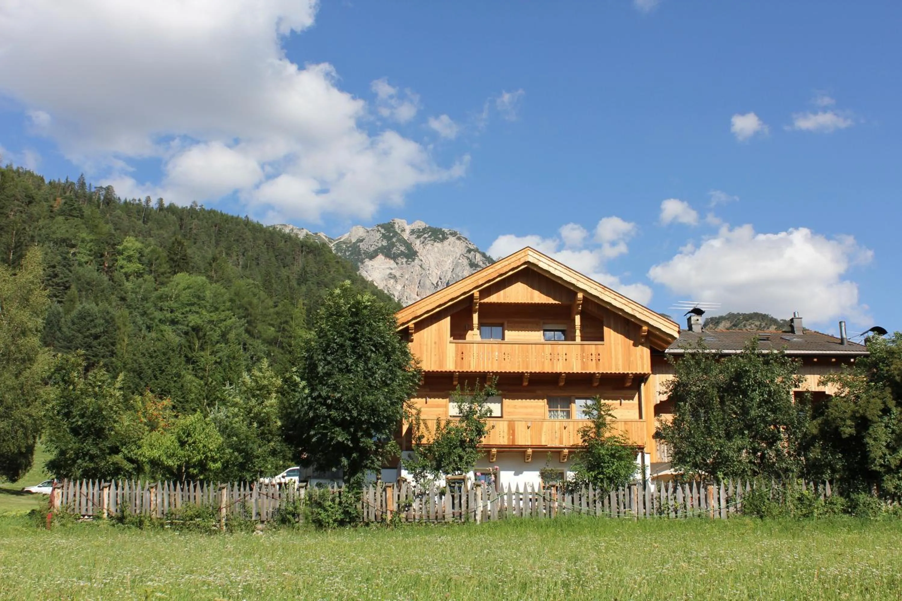 Facade/entrance in B&B Ciasa Brüscia