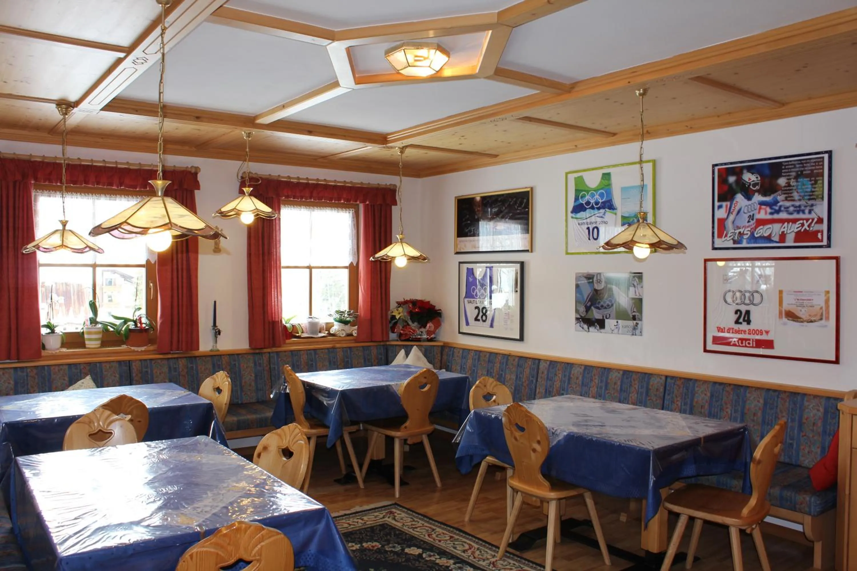 Restaurant/places to eat in B&B Ciasa Brüscia