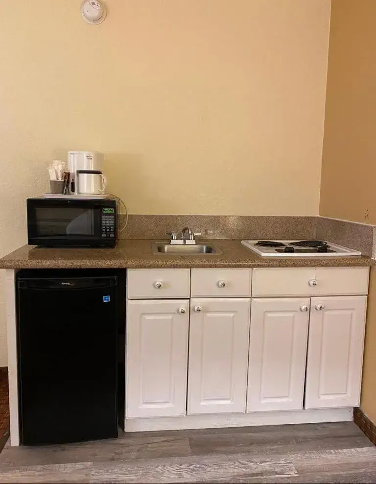 Deluxe Single Room - single occupancy in Ocotillo Inn Deluxe Single Room - single occupancy in Ocotillo Inn