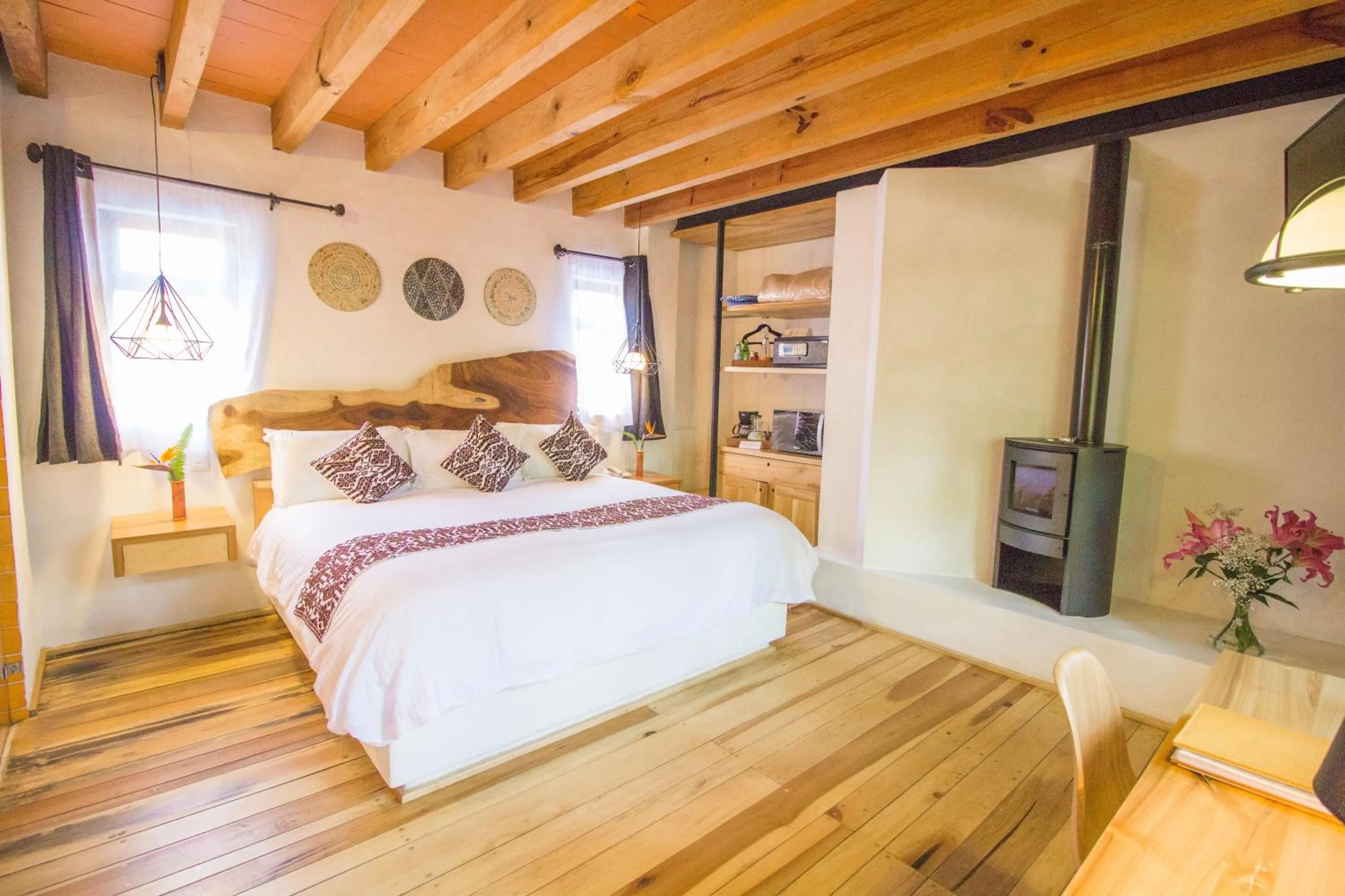 Bed in Mesón De Leyendas Breakfast & Downtown