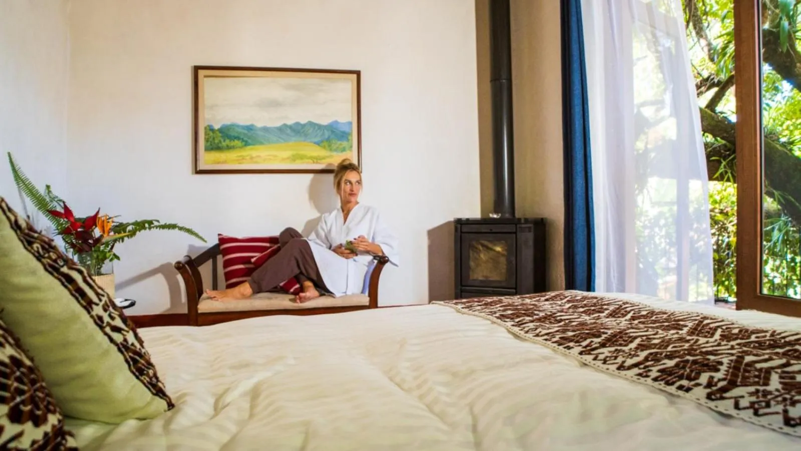 Bed in Mesón De Leyendas Breakfast & Downtown