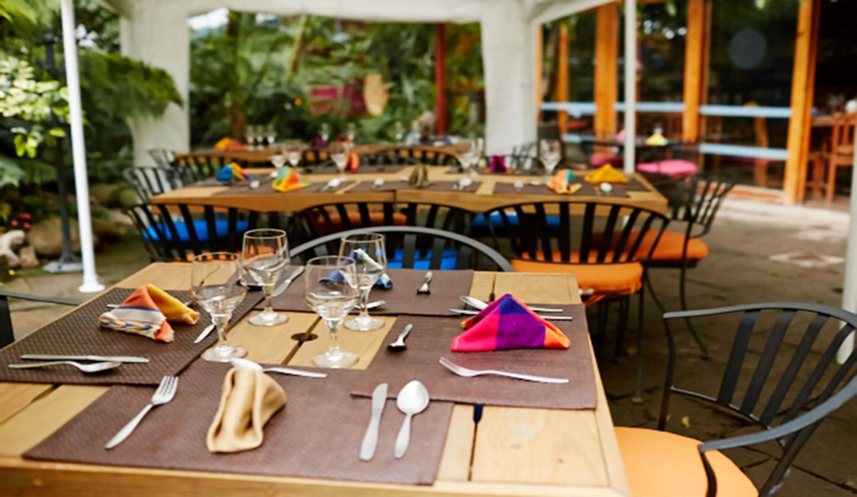 Restaurant/places to eat in Mesón De Leyendas Breakfast & Downtown