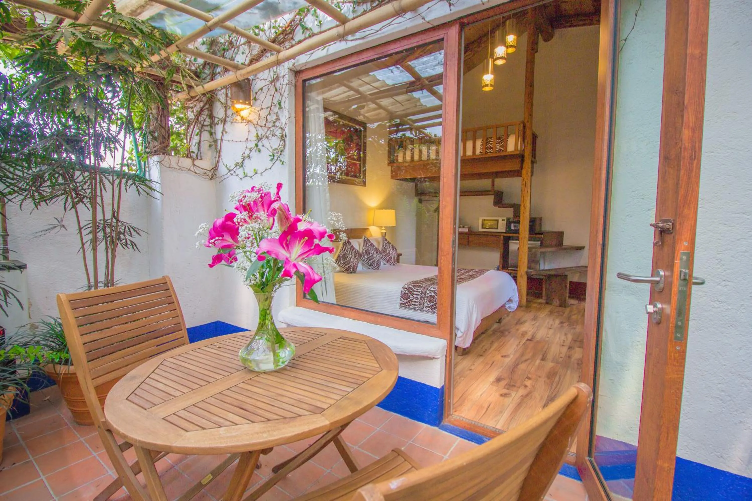 Patio in Mesón De Leyendas Breakfast & Downtown