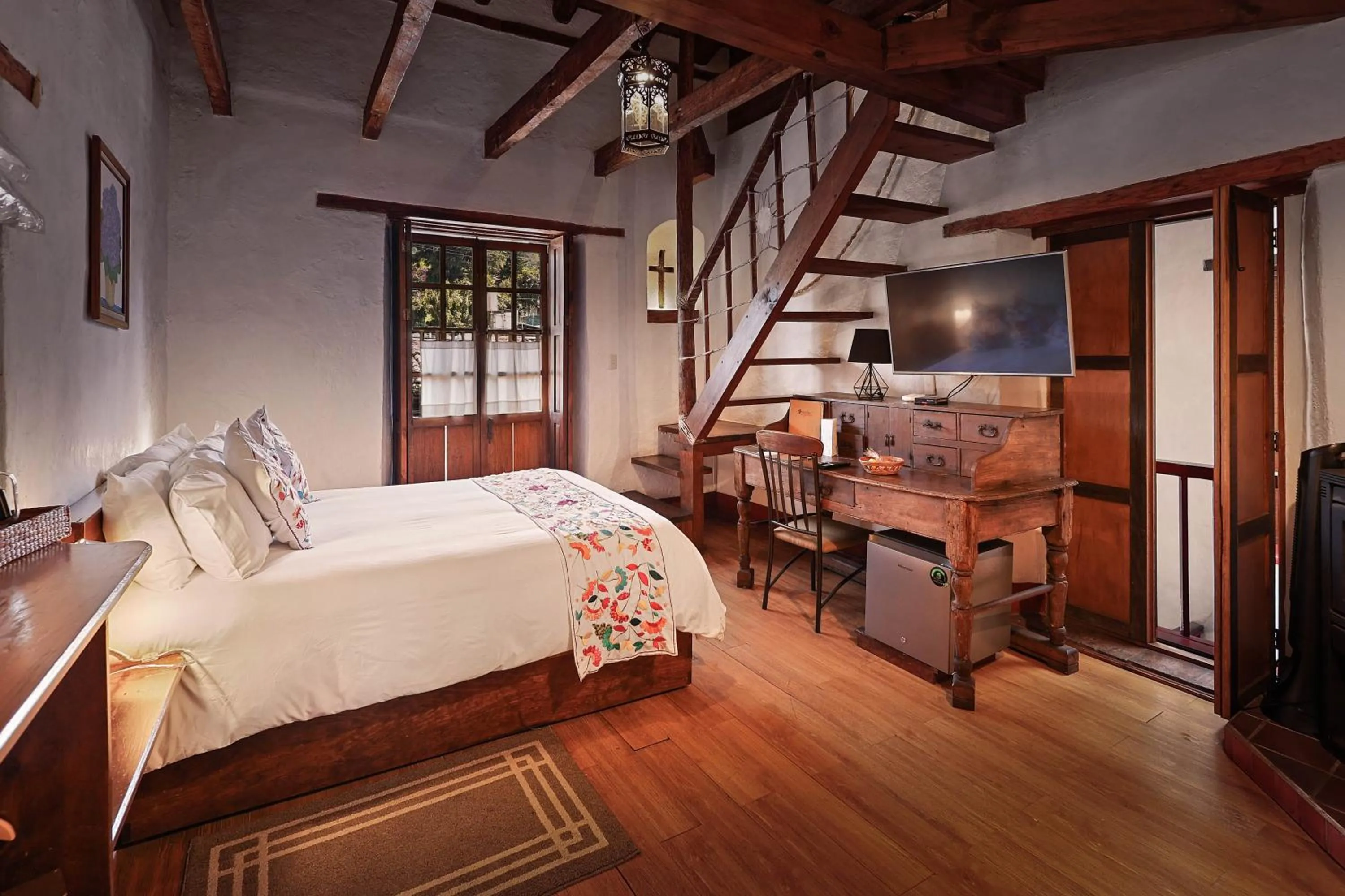 Bed in Mesón De Leyendas Breakfast & Downtown