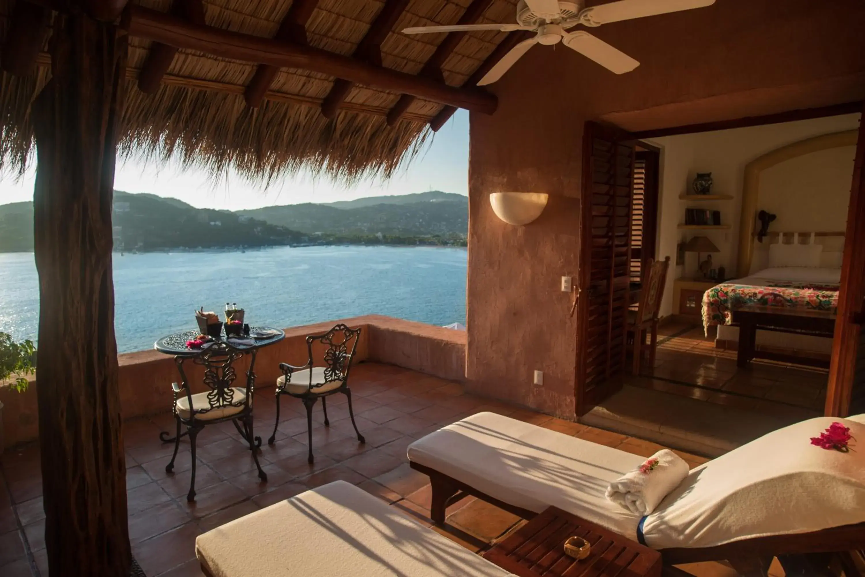 Terrace Suite Oceanfront in La Casa Que Canta Terrace Suite Oceanfront in La Casa Que Canta