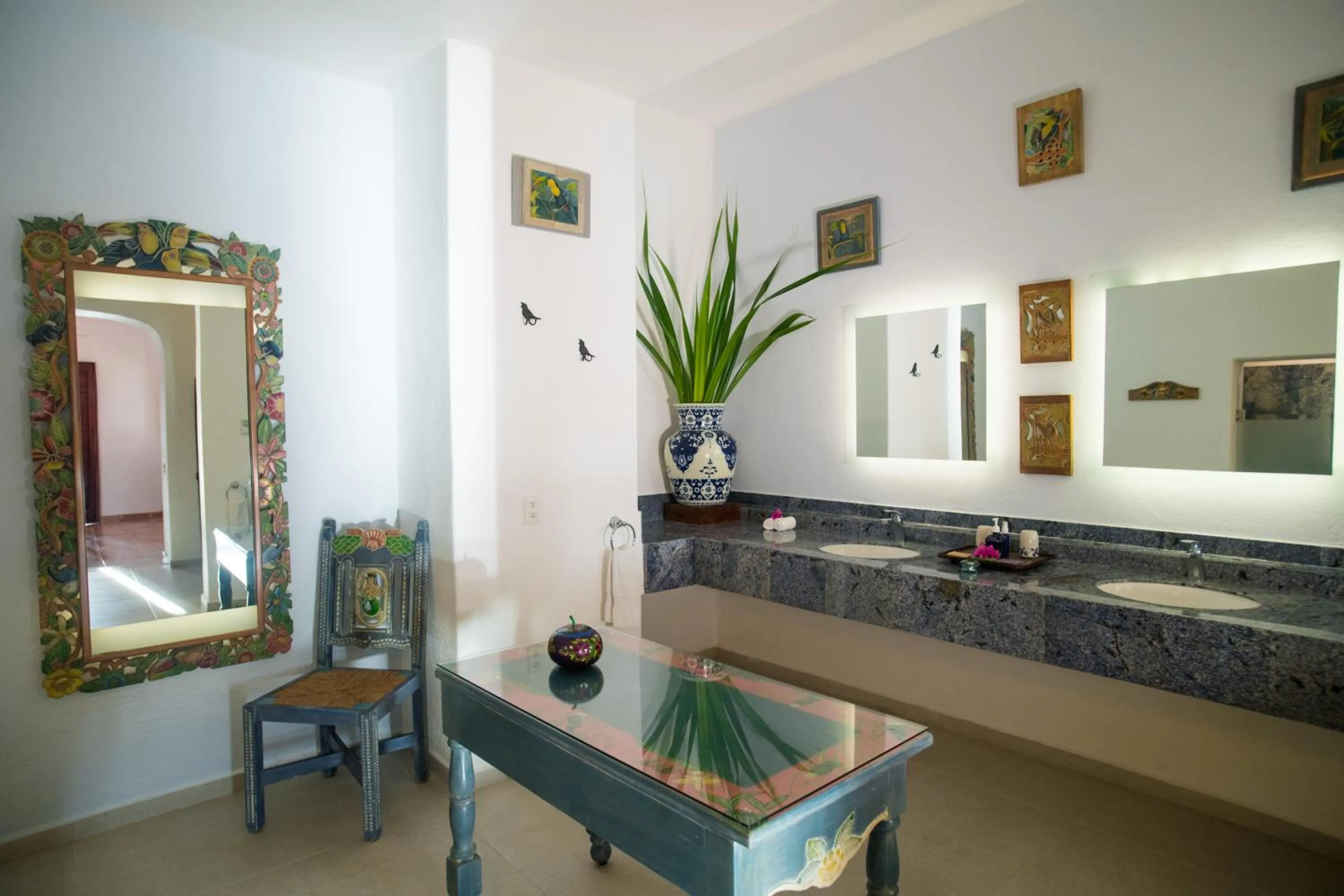 Bathroom in La Casa Que Canta