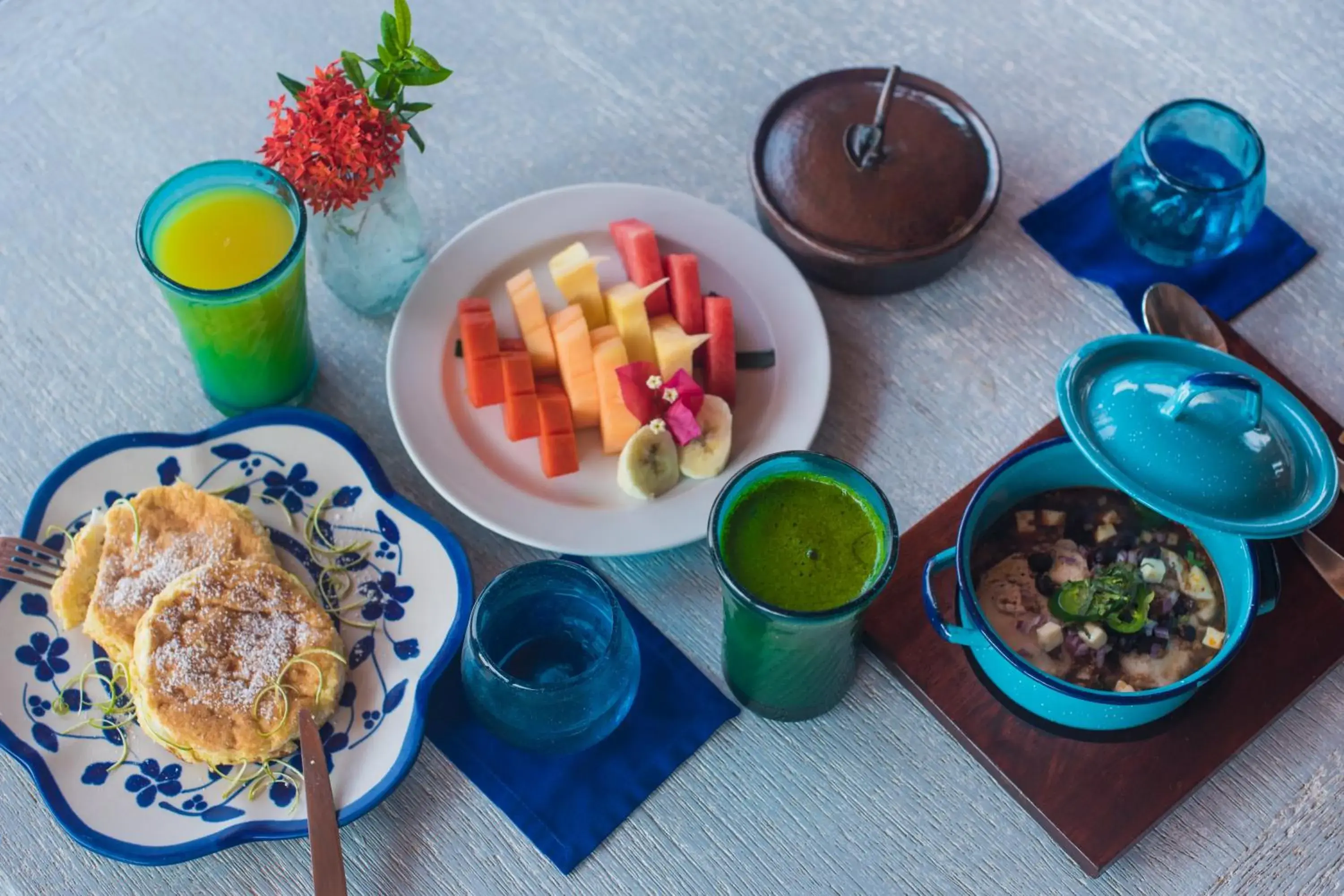 Breakfast in La Casa Que Canta Breakfast in La Casa Que Canta