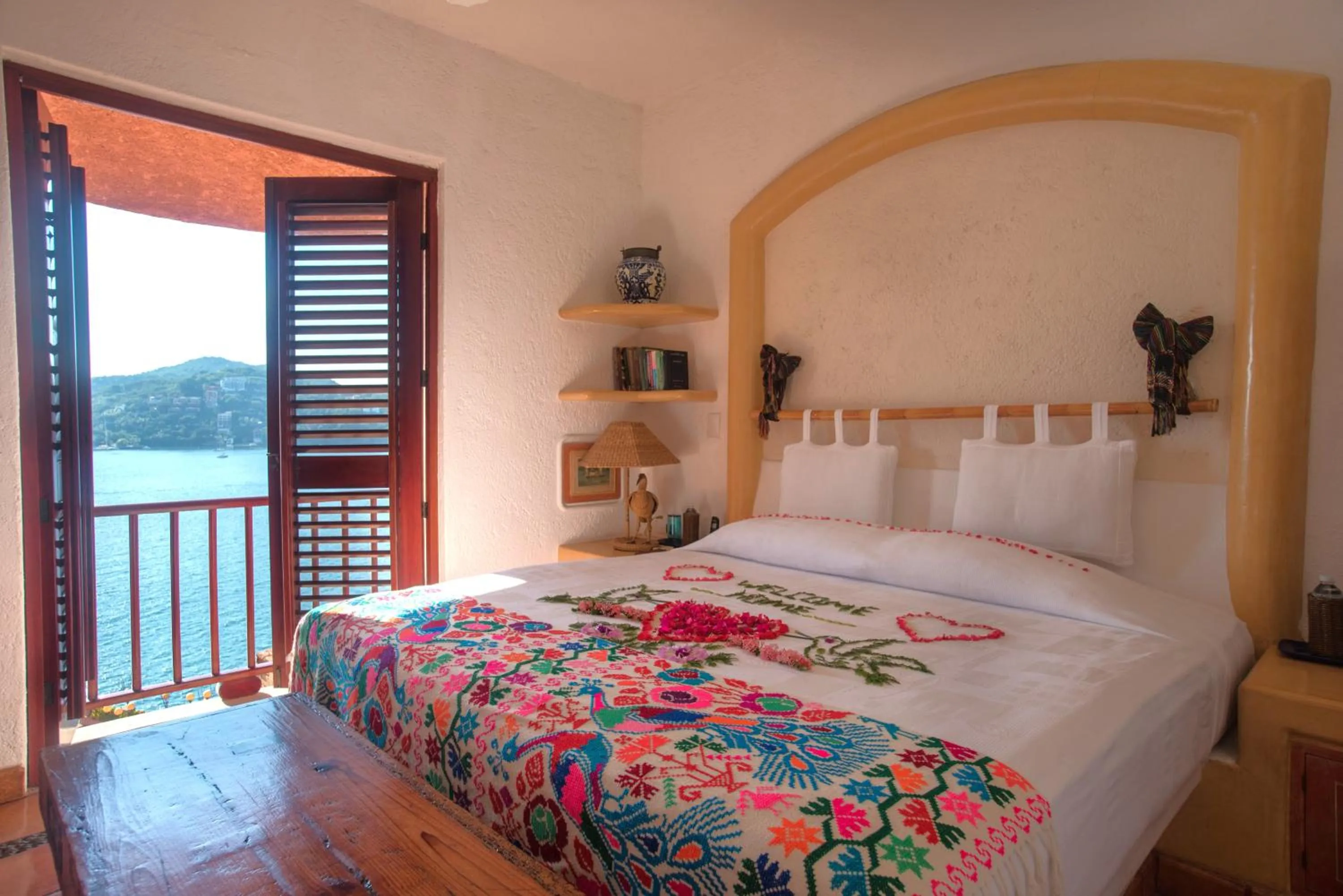 Bedroom, Bed in La Casa Que Canta