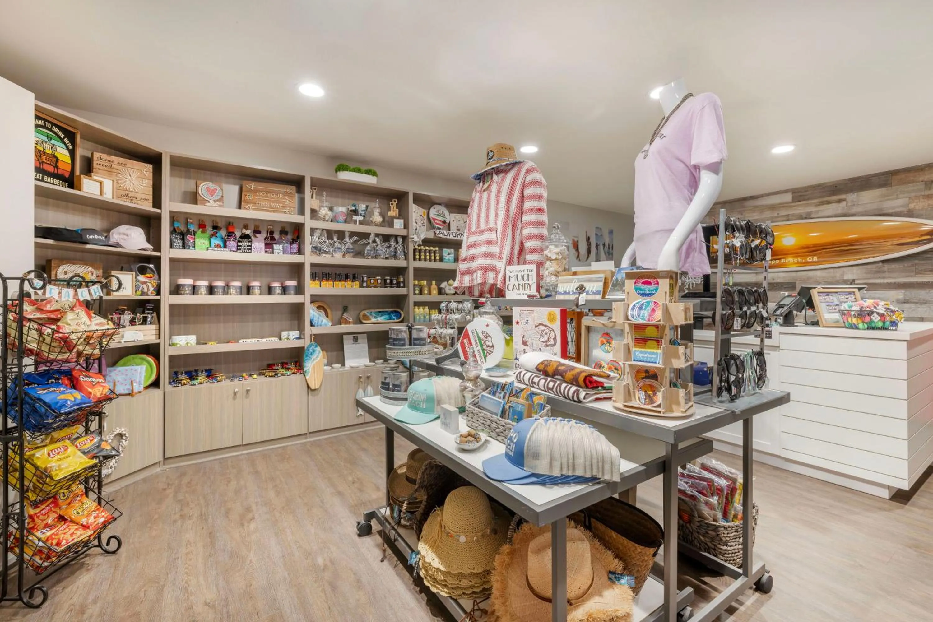 On-site shops in Hilton Vacation Club Riviera Beach & Shores