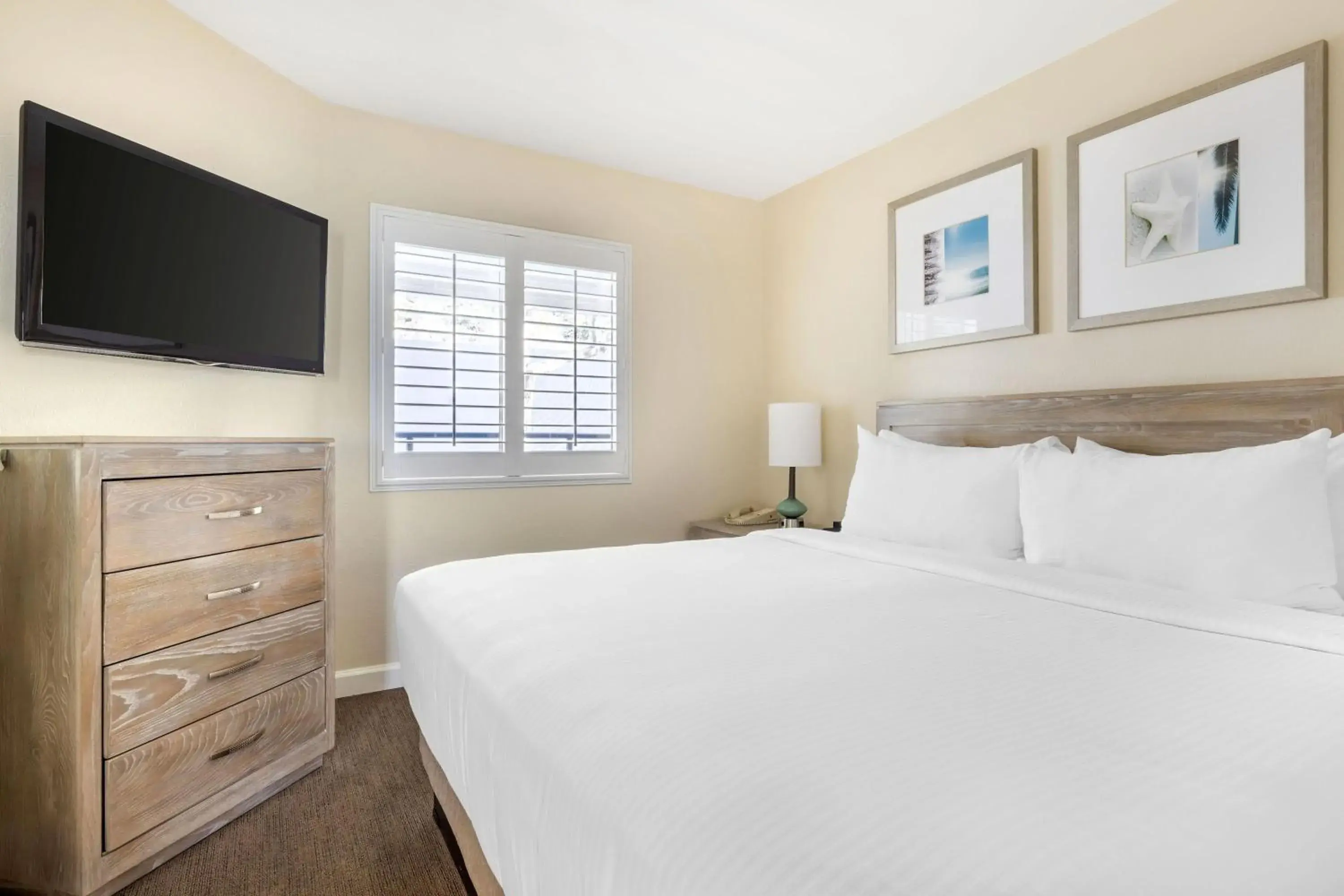 Bed in Hilton Vacation Club Riviera Beach & Shores Bed in Hilton Vacation Club Riviera Beach & Shores