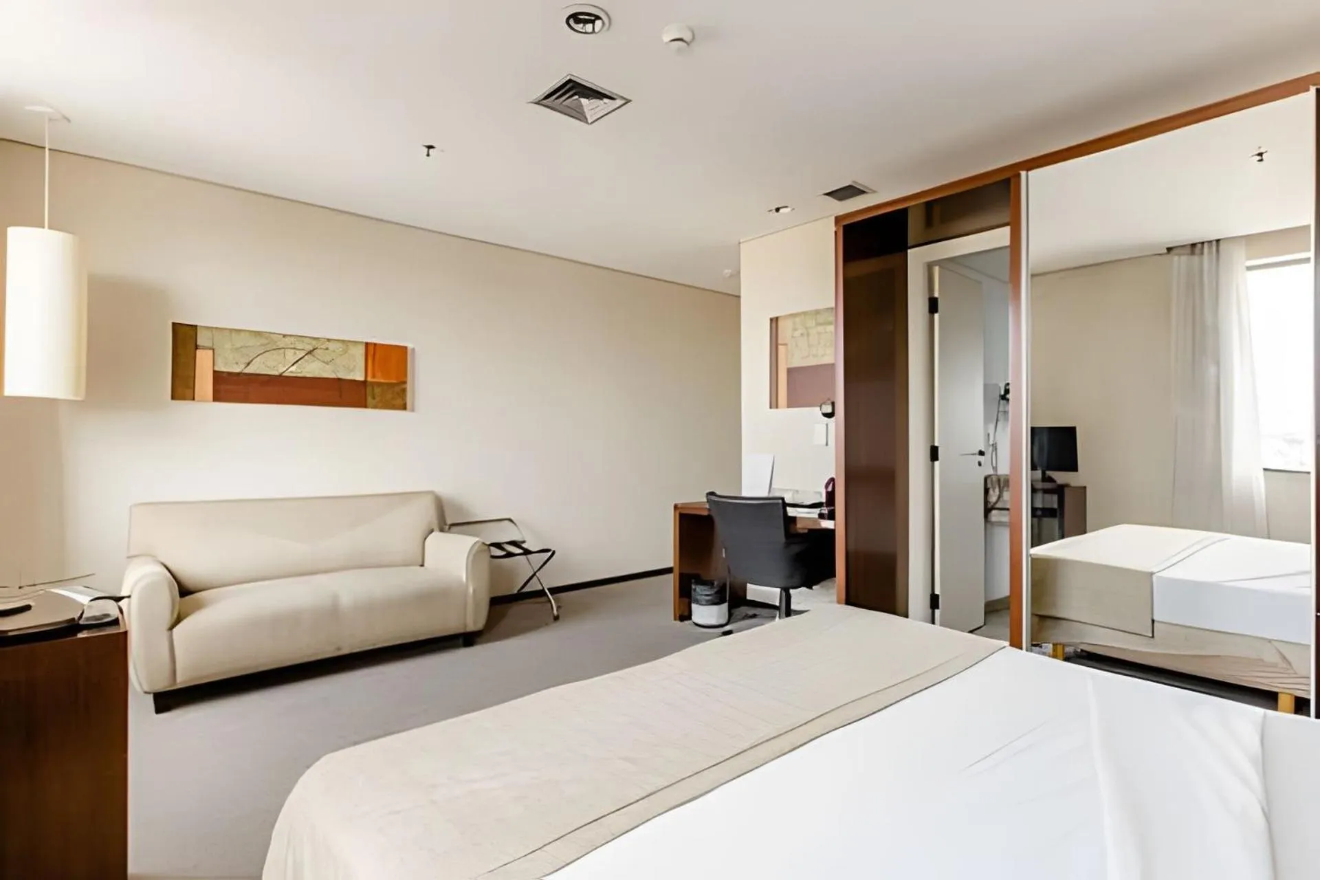 Bedroom, Bed in Hospedez - Flat Osasco Trade Center