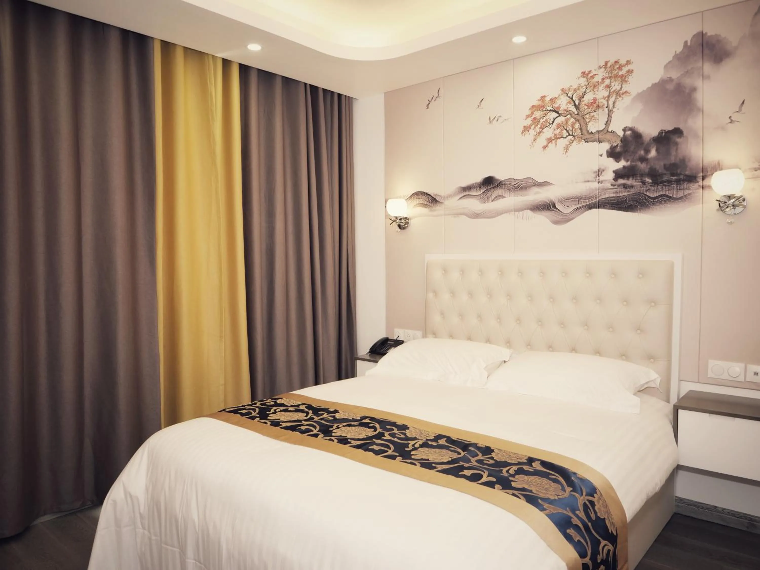 Bedroom, Bed in KYRIAD ROUEN SUD - Sotteville les Rouen