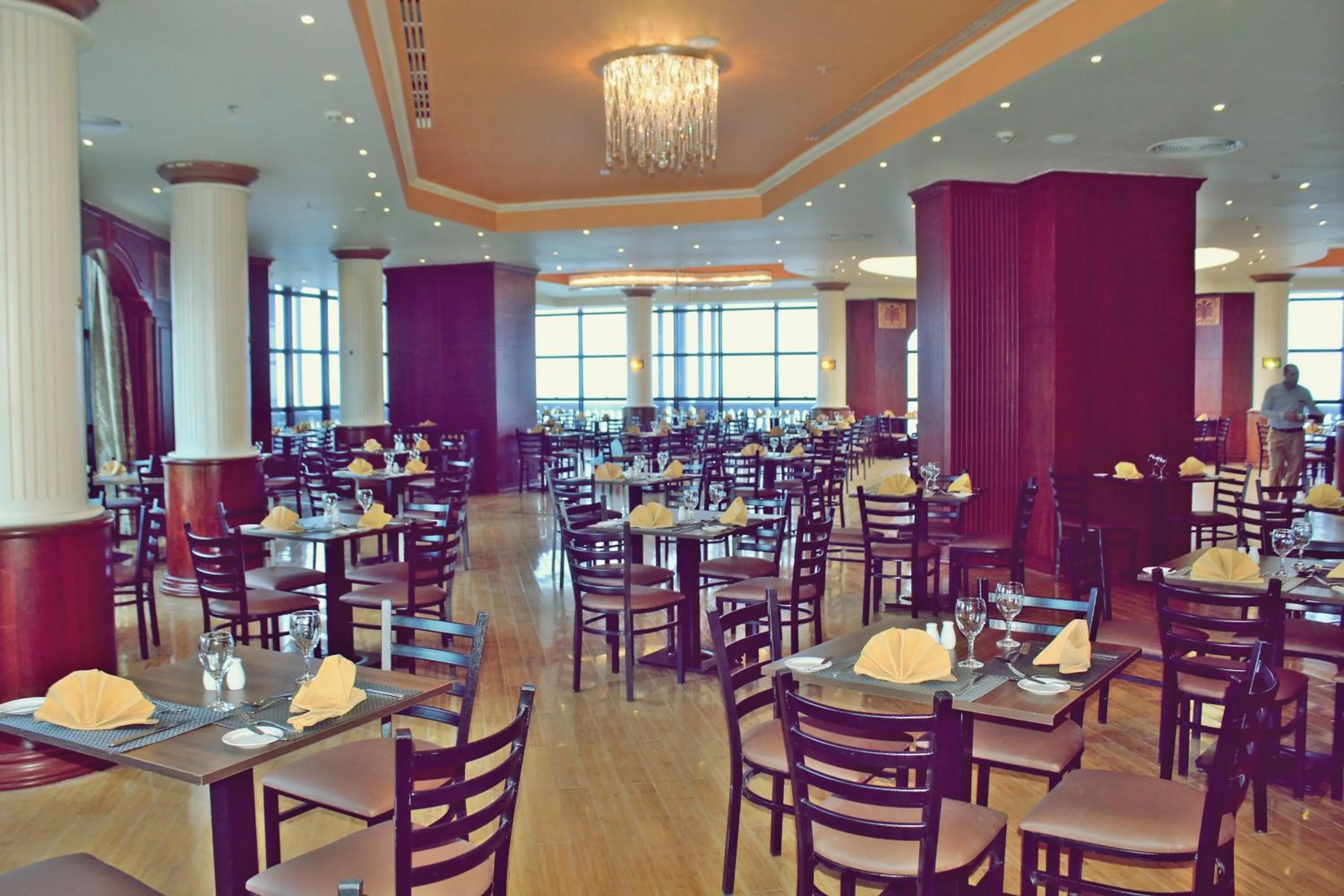 Restaurant/places to eat in Tolip Hotel Alexandria