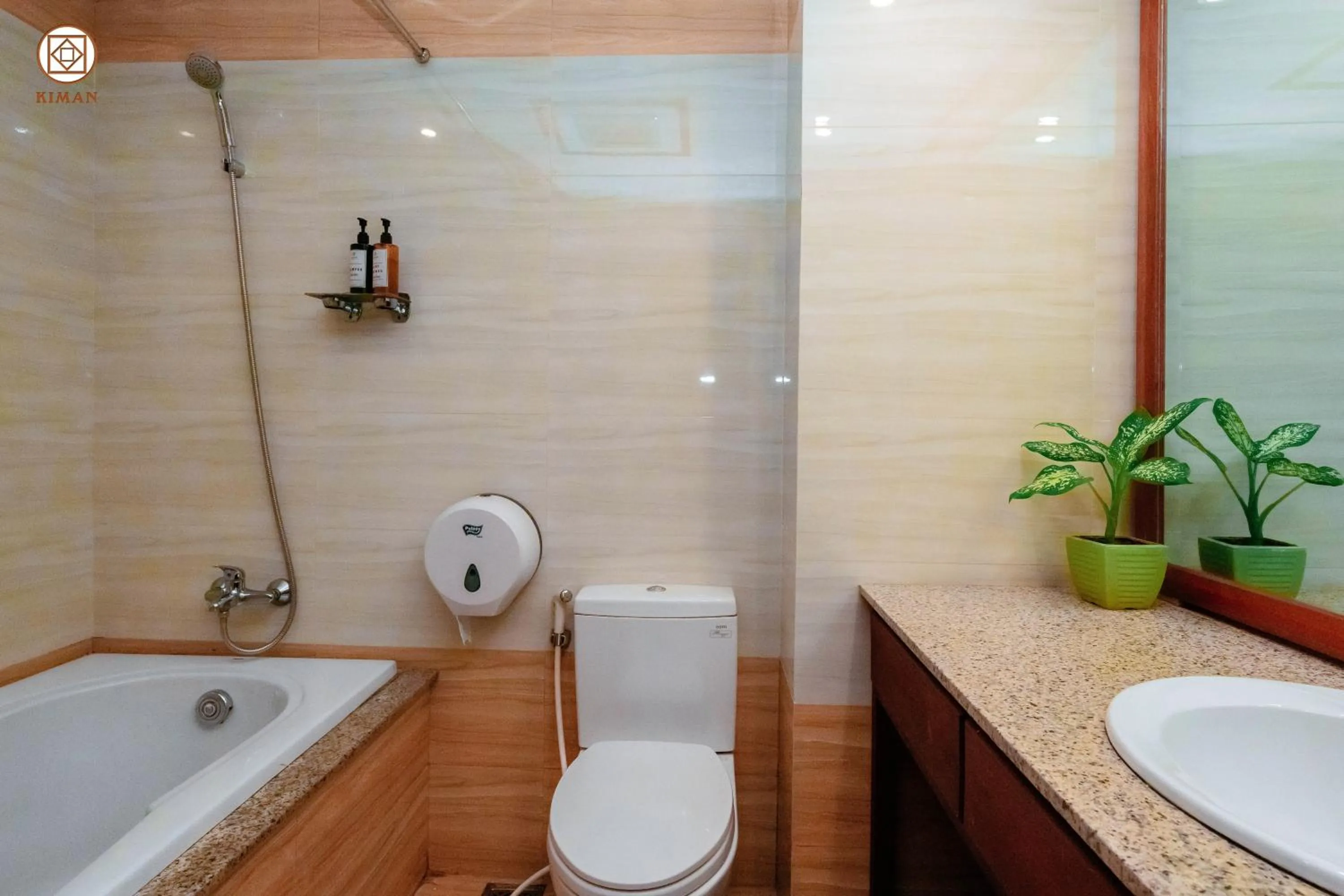 Bathroom in Kiman Hoi An Hotel