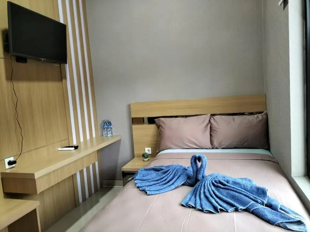 Bed in Cozy Residence Tomang Bed in Cozy Residence Tomang