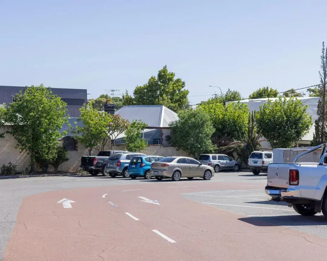 Double Room in The Beaconsfield Hotel Double Room in The Beaconsfield Hotel