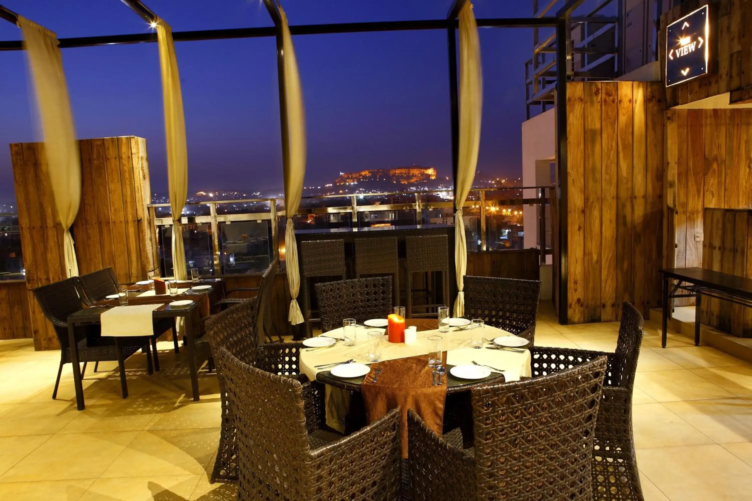 Restaurant/places to eat in Fern Residency Jodhpur Restaurant/places to eat in Fern Residency Jodhpur