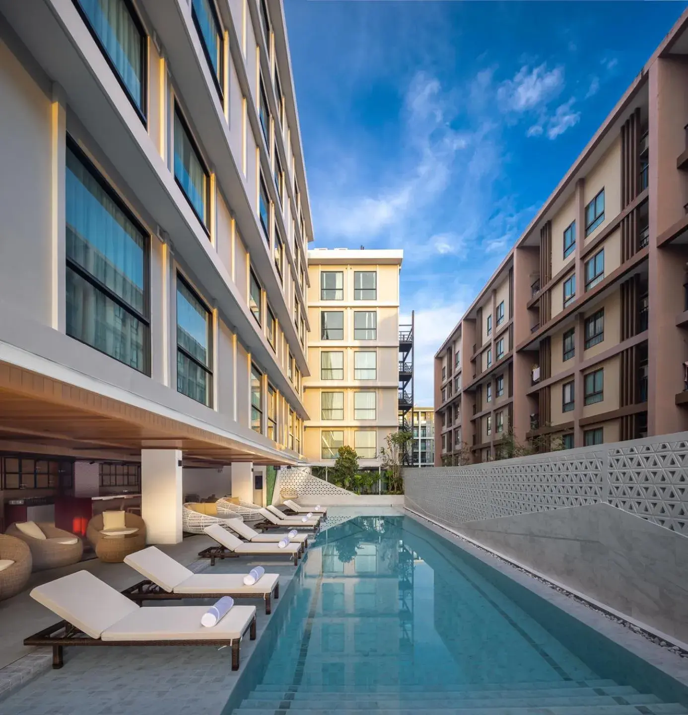 Swimming pool in Travelodge Phuket Town Swimming pool in Travelodge Phuket Town