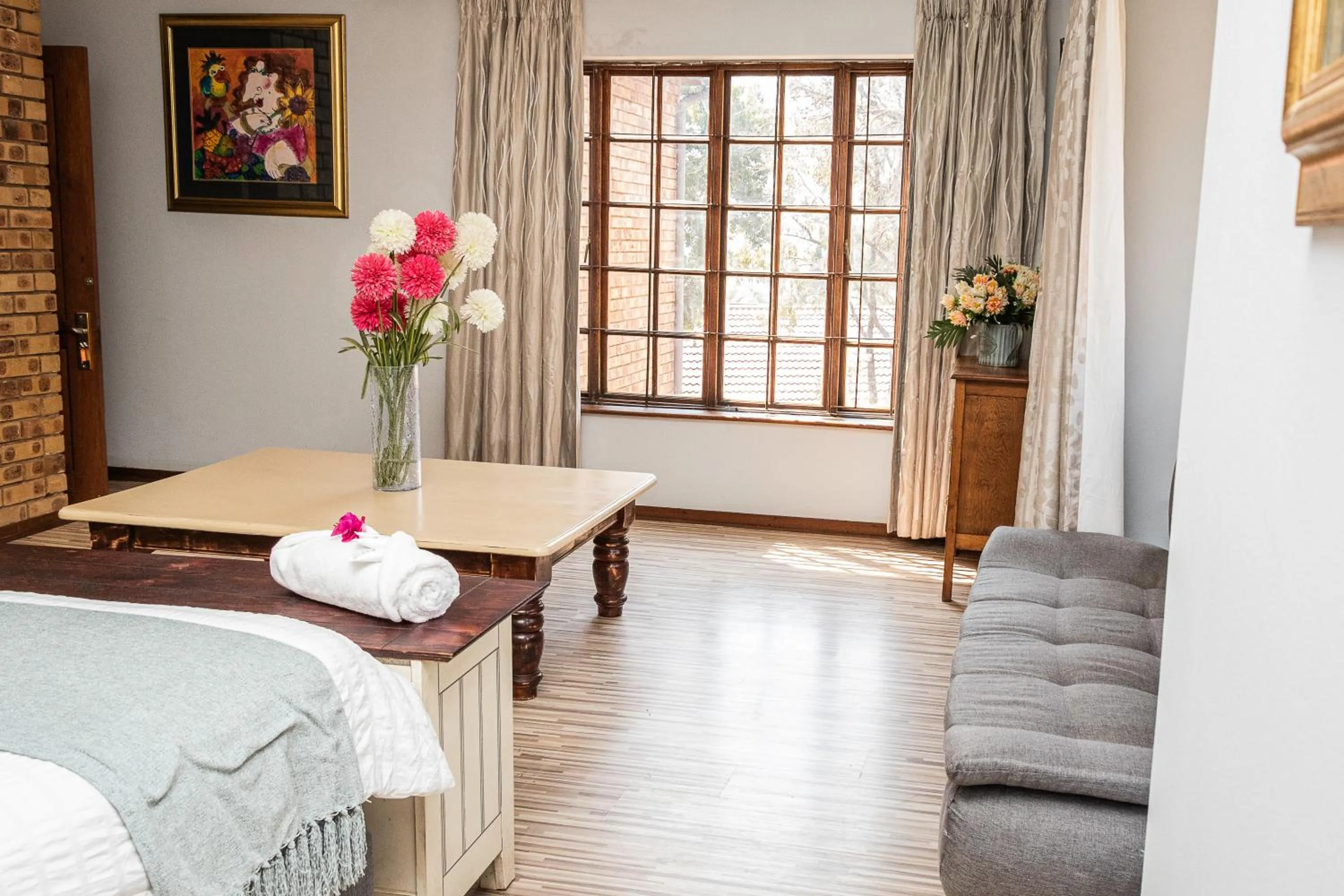 Bedroom, Bed in Mereke Manor