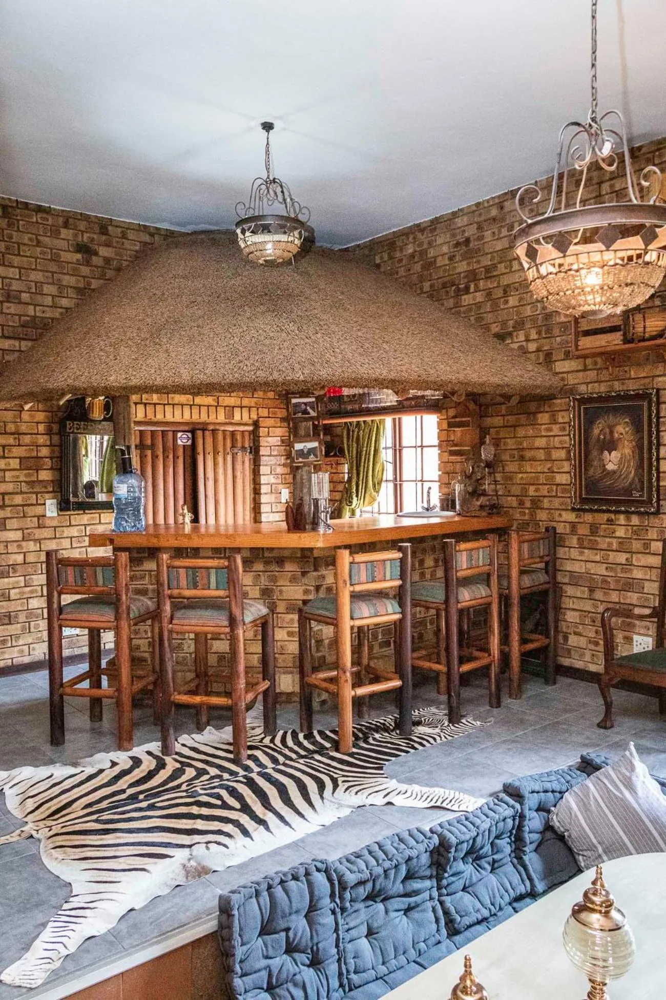 Lounge or bar in Mereke Manor