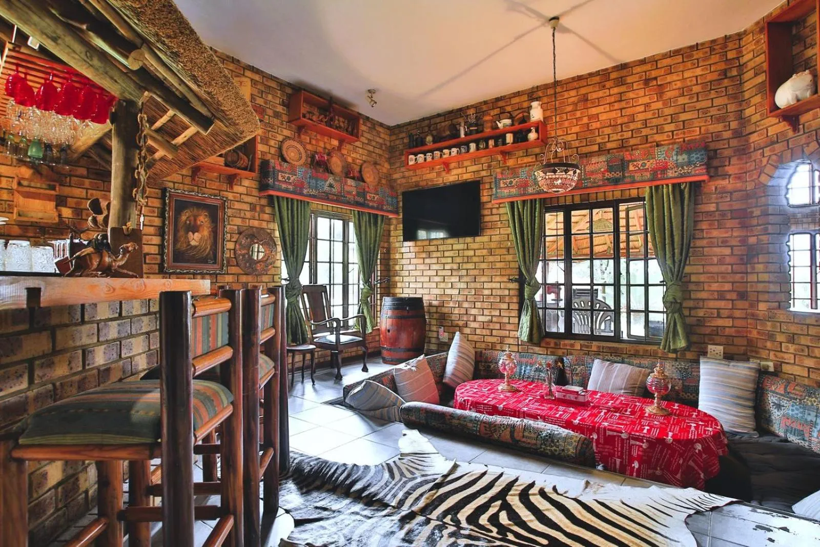 Lounge or bar in Mereke Manor