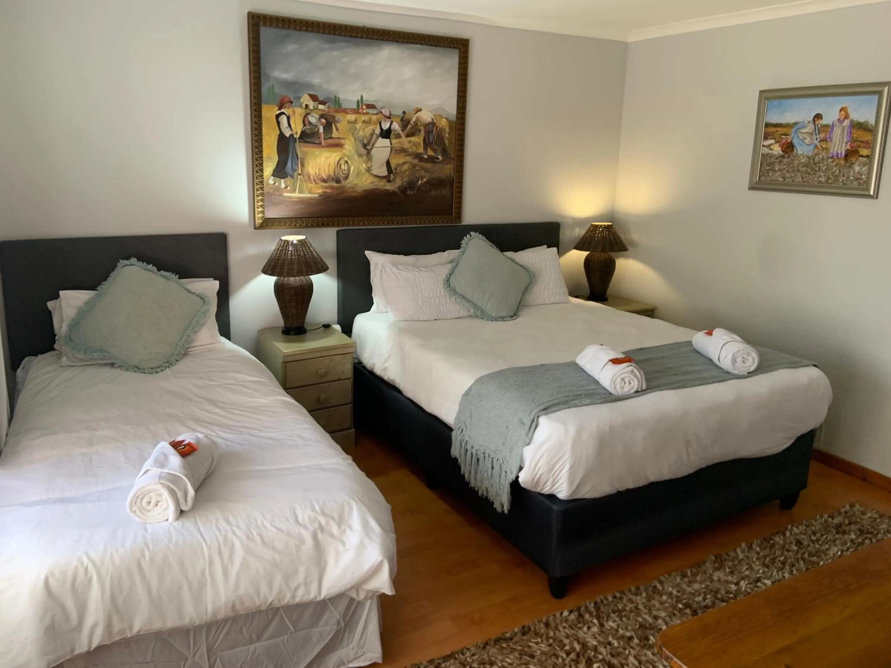 Bedroom, Bed in Mereke Manor