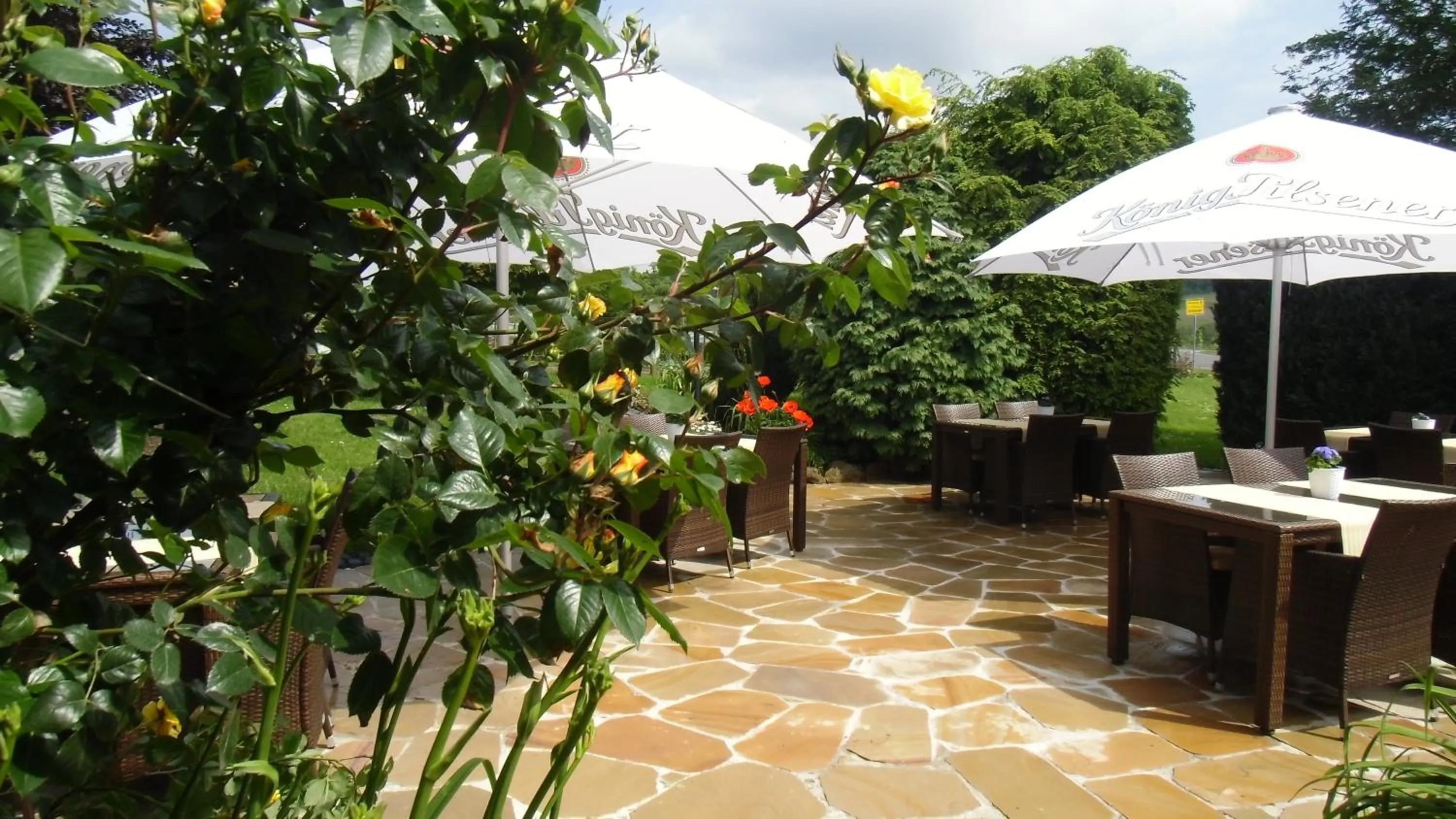 Patio in Landhotel-Restaurant Schwalbennest