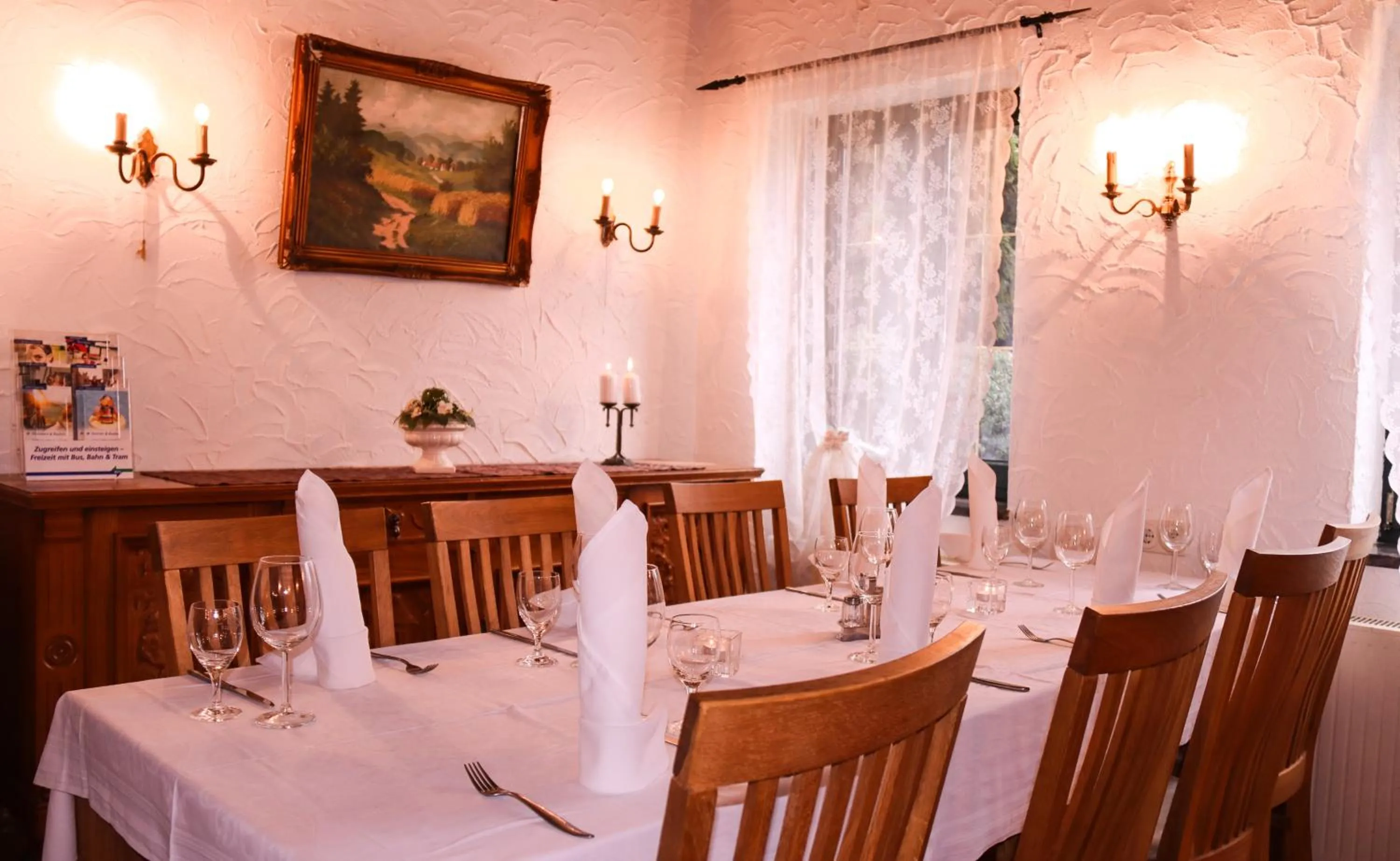 Restaurant/places to eat in Landhotel-Restaurant Schwalbennest