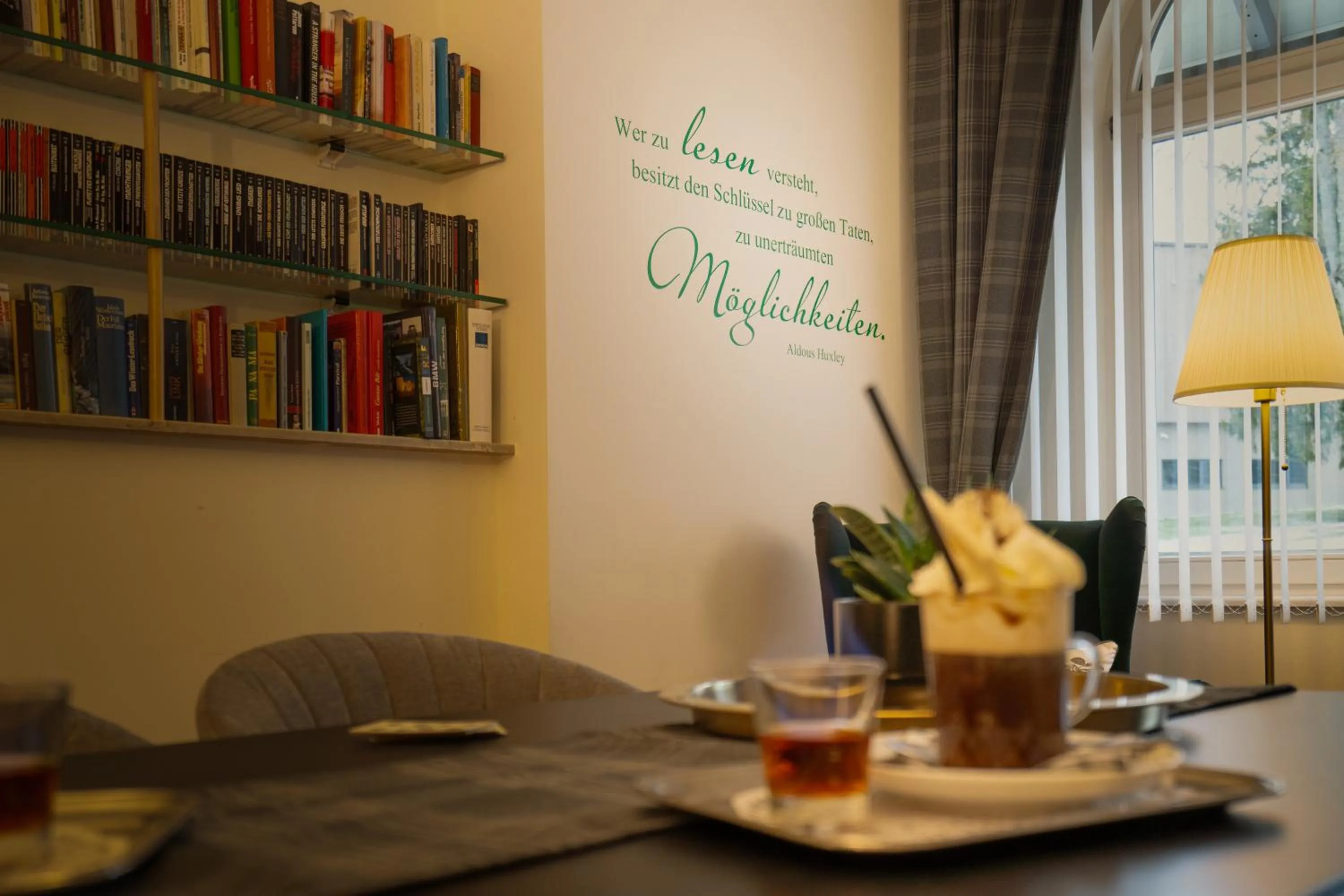 Library in Möhringers Schwarzwald Hotel