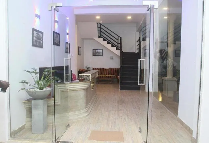 KINGS GATE Airport TRANSIT HOTEL