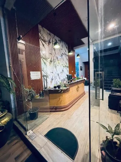 KINGS GATE Airport TRANSIT HOTEL