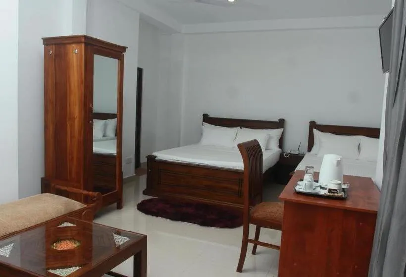 Bed in KINGS GATE Airport TRANSIT HOTEL