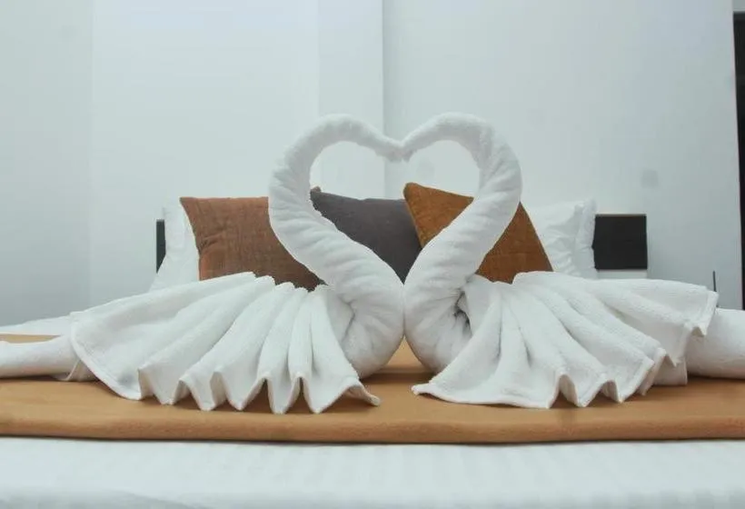 Bed in KINGS GATE Airport TRANSIT HOTEL