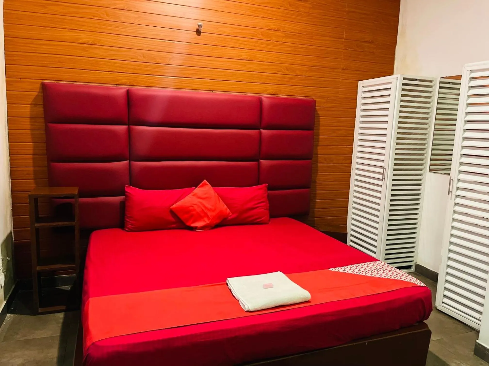 Bed in KINGS GATE Airport TRANSIT HOTEL