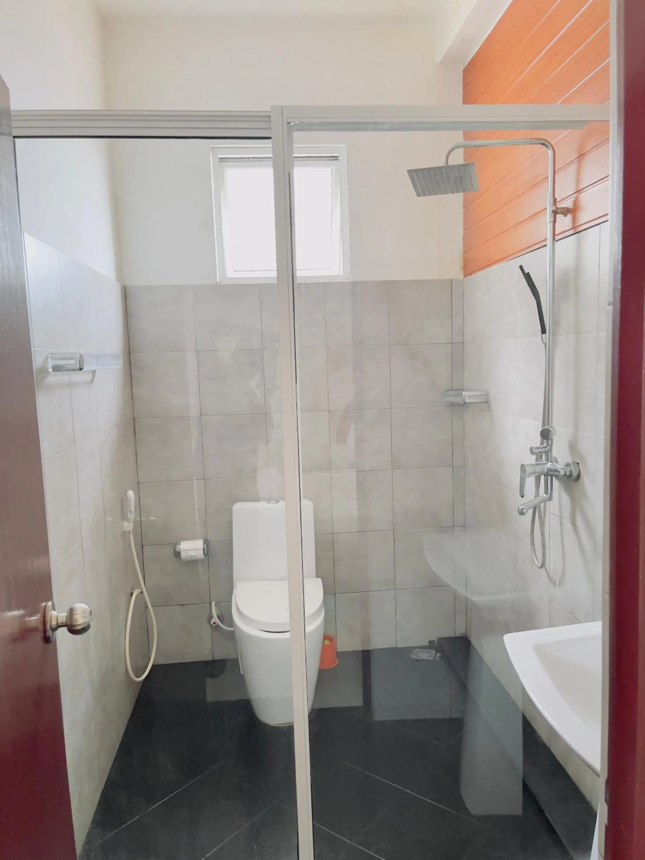 KINGS GATE Airport TRANSIT HOTEL