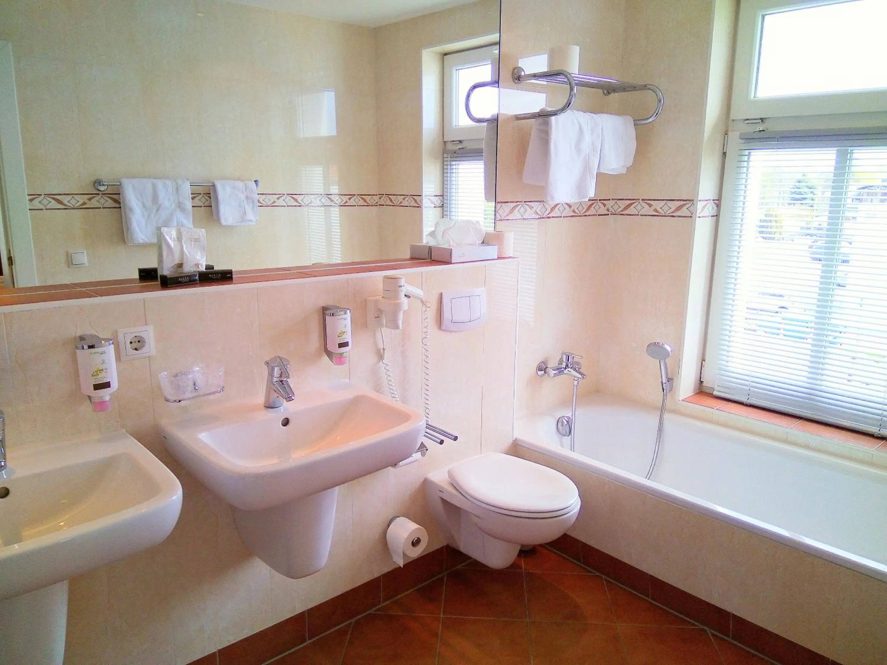 Shower in Alexa Hotel