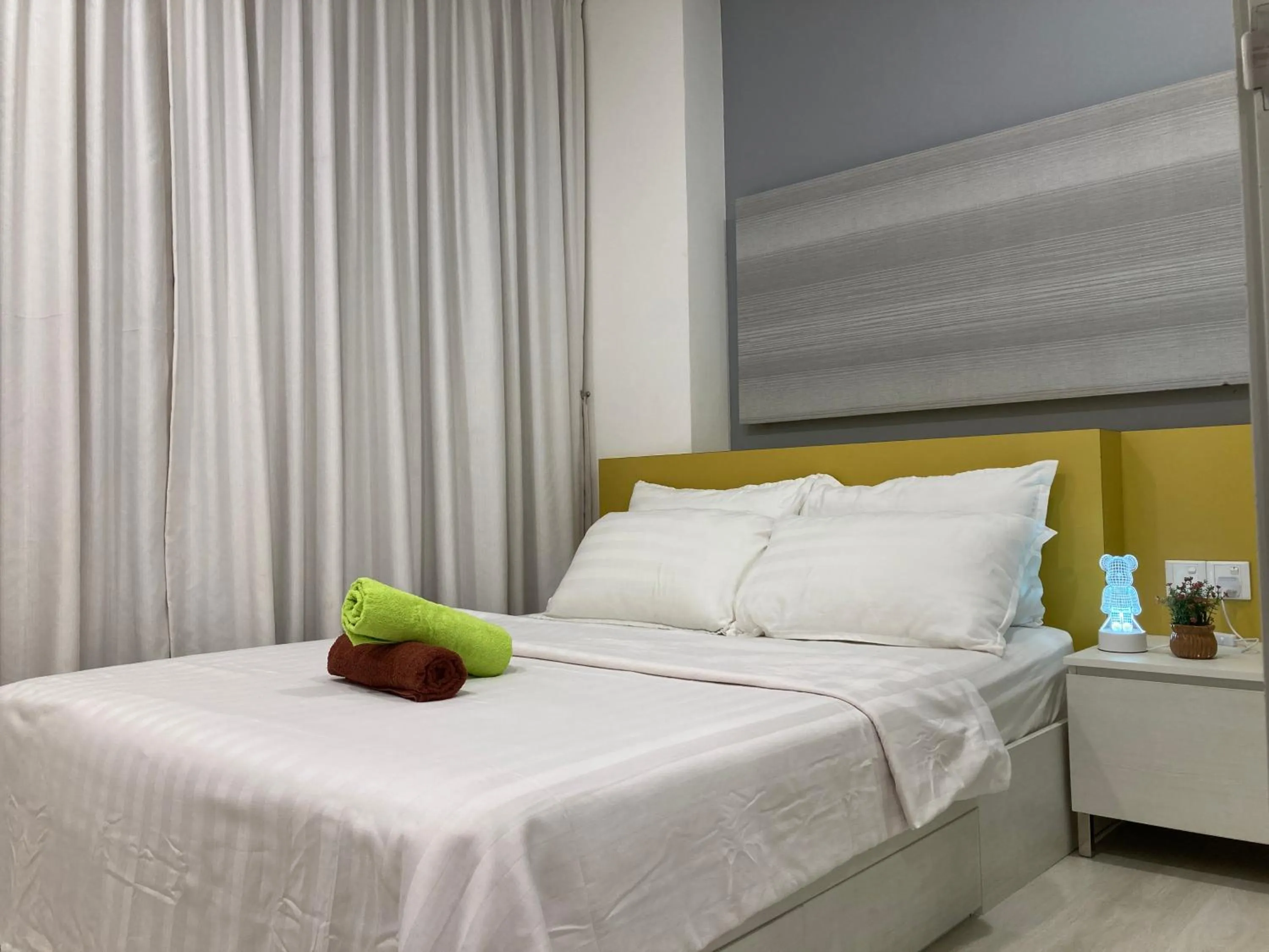 Bedroom, Bed in Straits Garden Suite Jelutong Georgetown