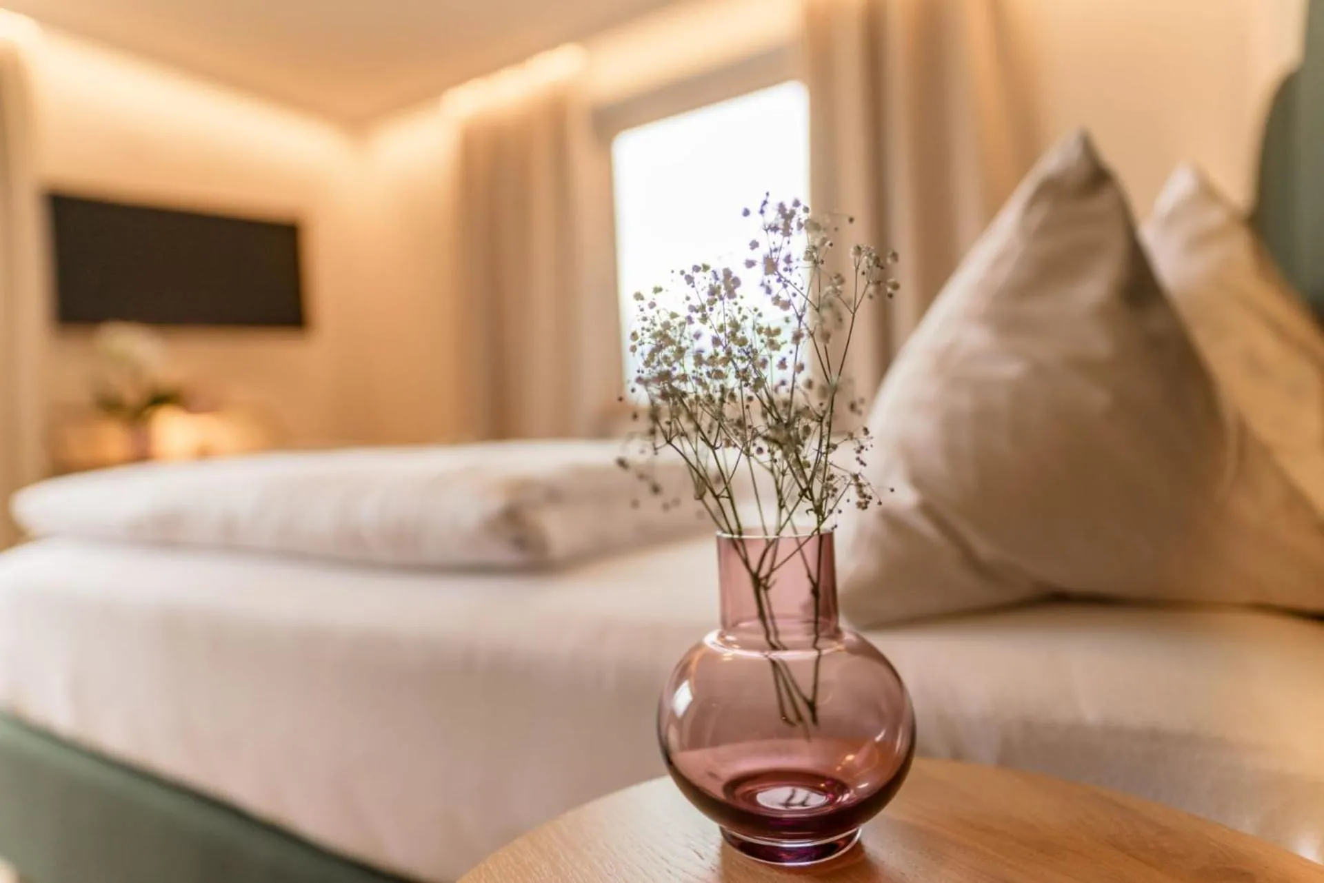 Bedroom, Bed in Familienhotel Felsenhof