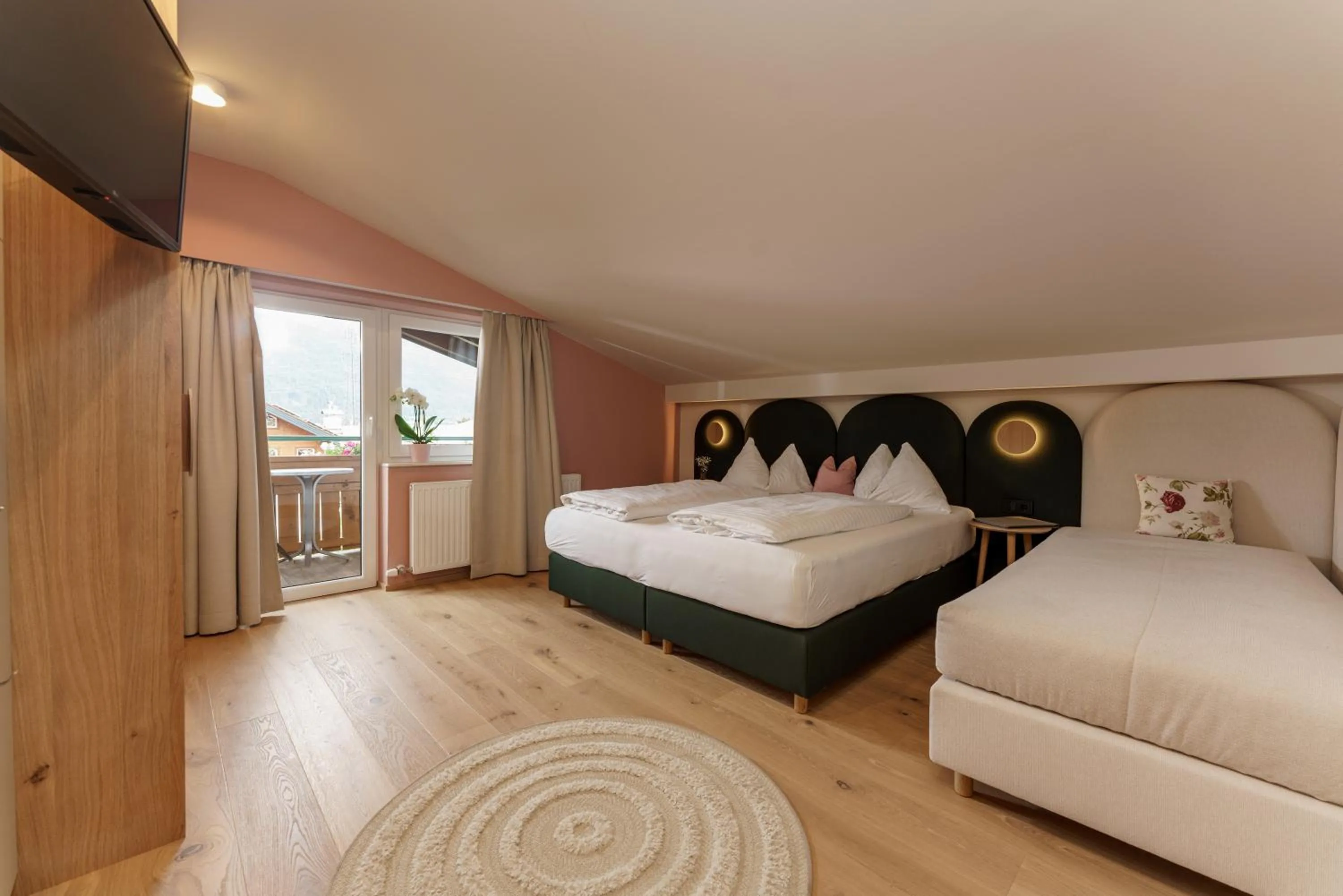 Photo of the whole room, Bed in Familienhotel Felsenhof