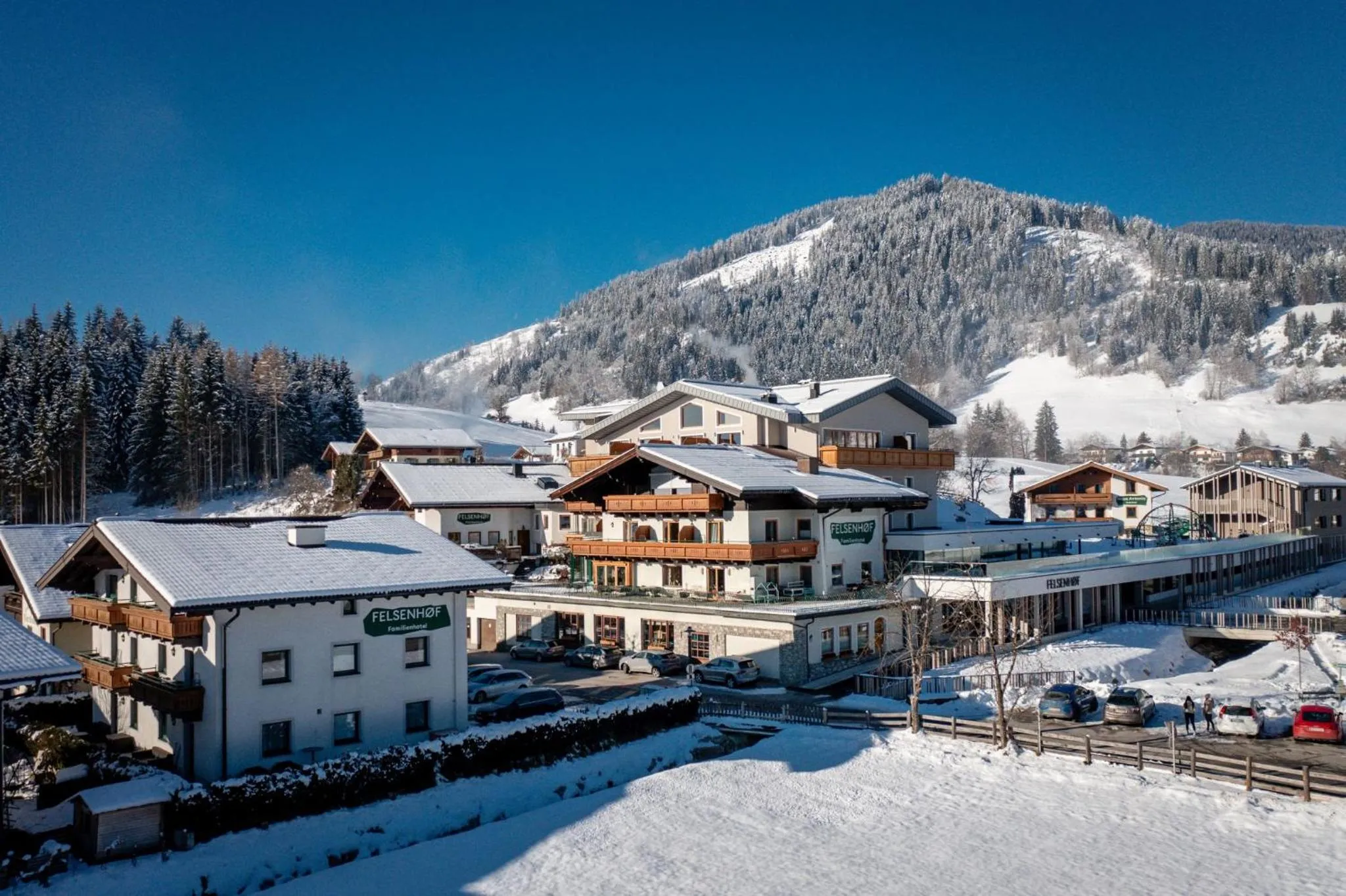 Property building in Familienhotel Felsenhof