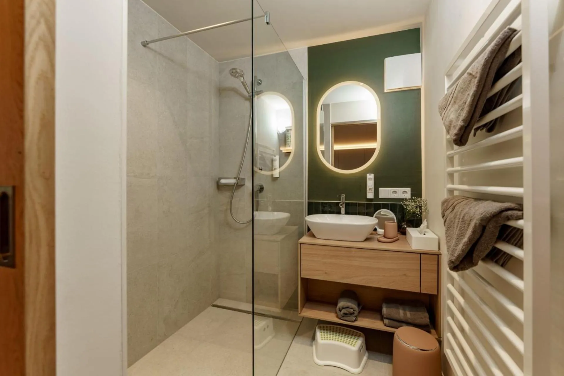 Bathroom in Familienhotel Felsenhof