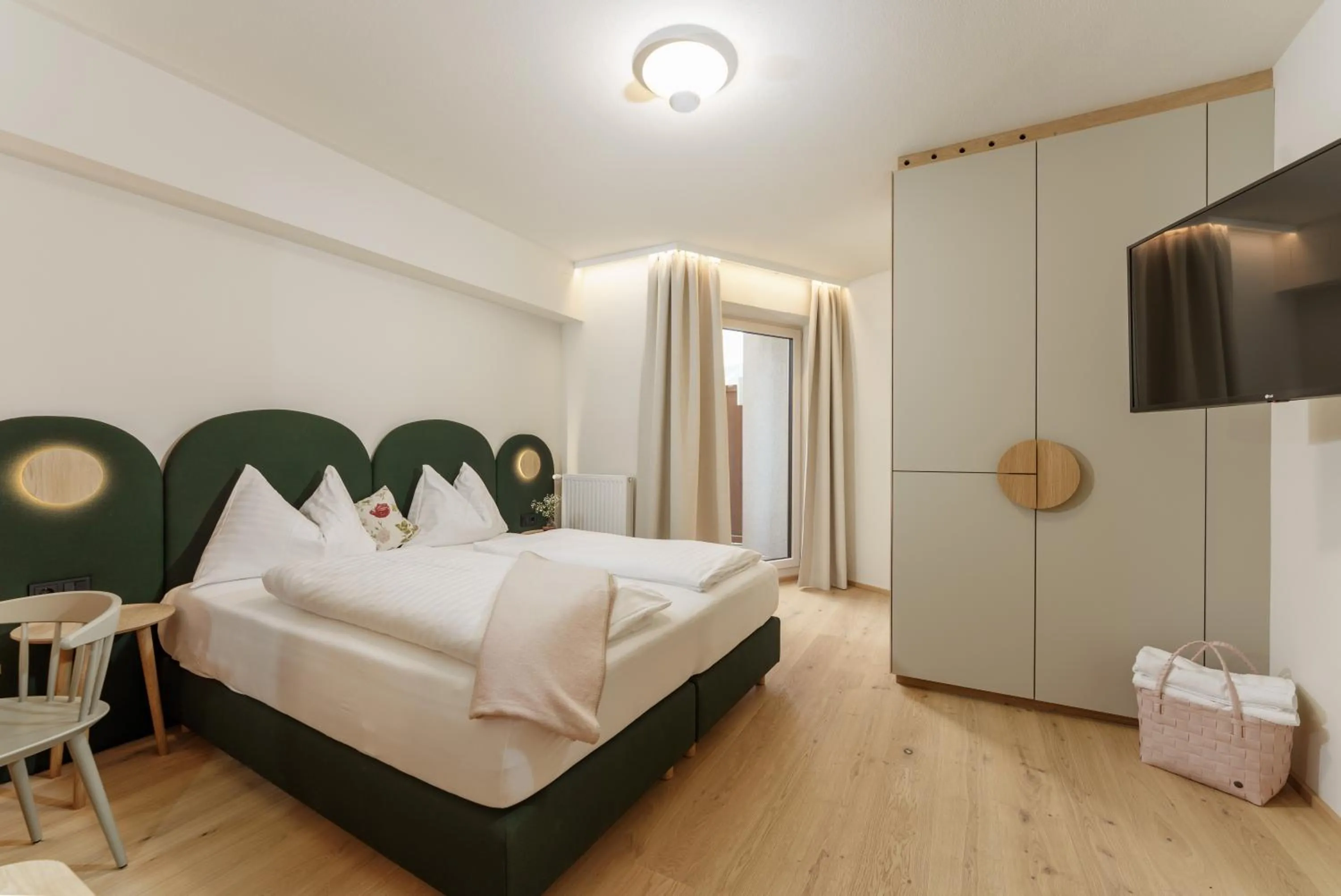 Photo of the whole room, Bed in Familienhotel Felsenhof