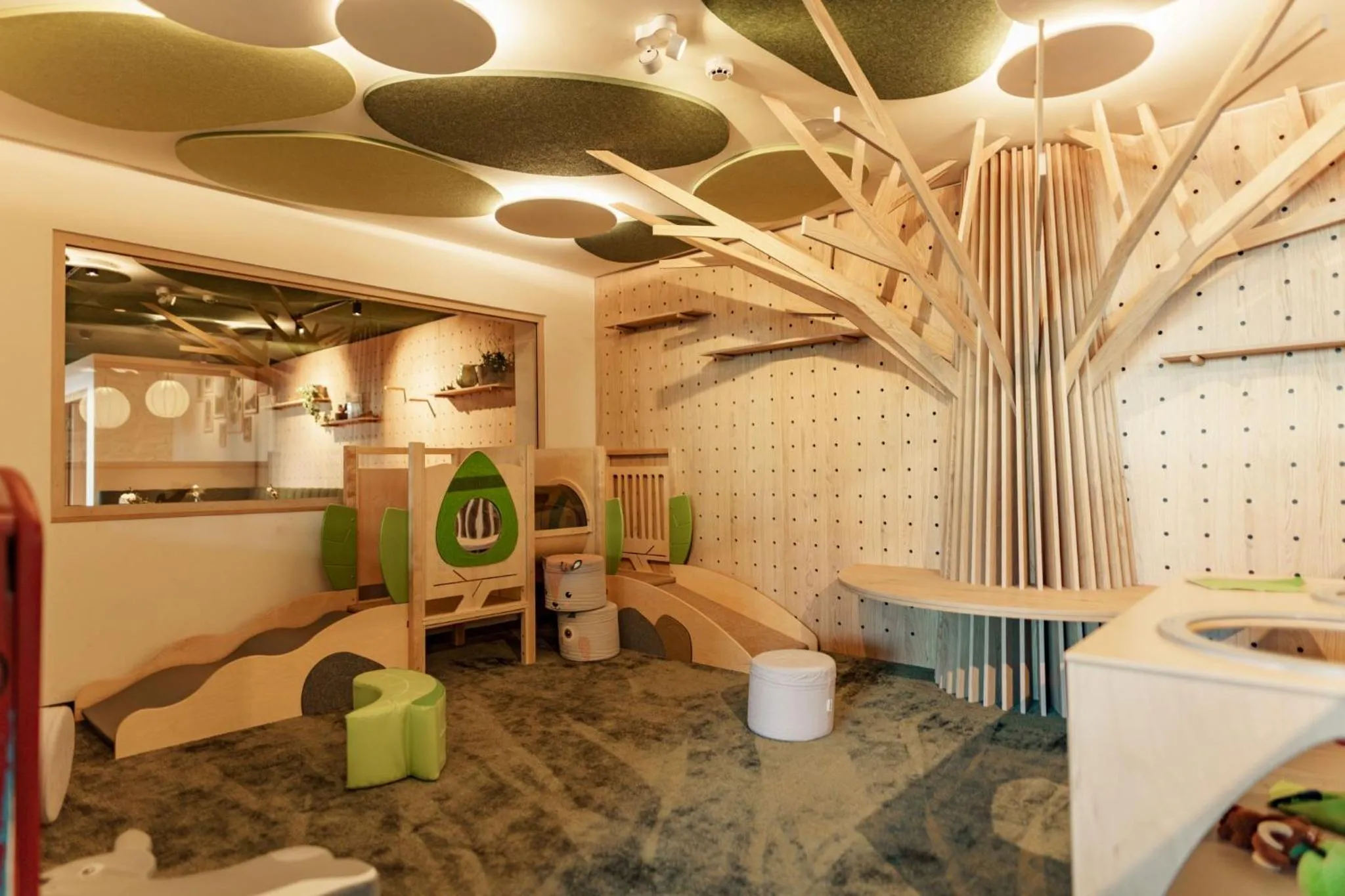 Game Room in Familienhotel Felsenhof