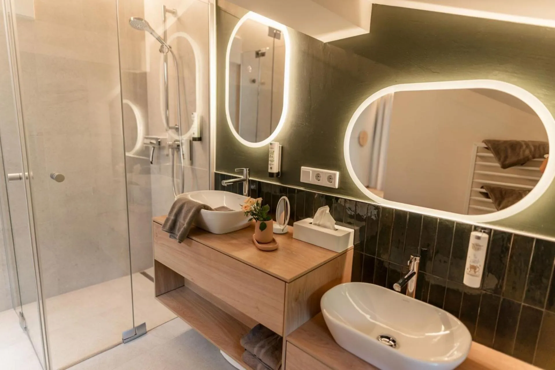 Bathroom in Familienhotel Felsenhof