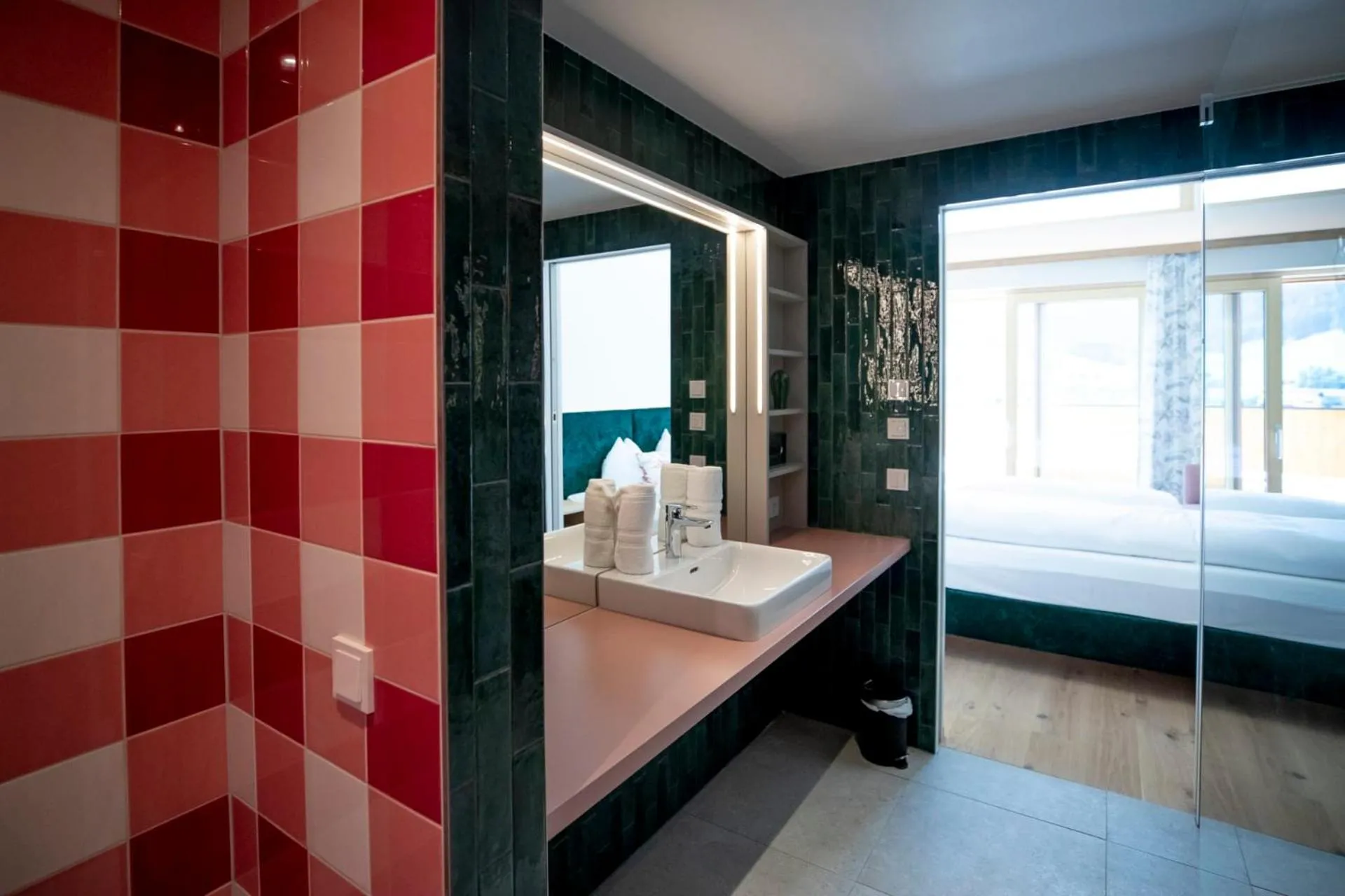 Bathroom, Bed in Familienhotel Felsenhof