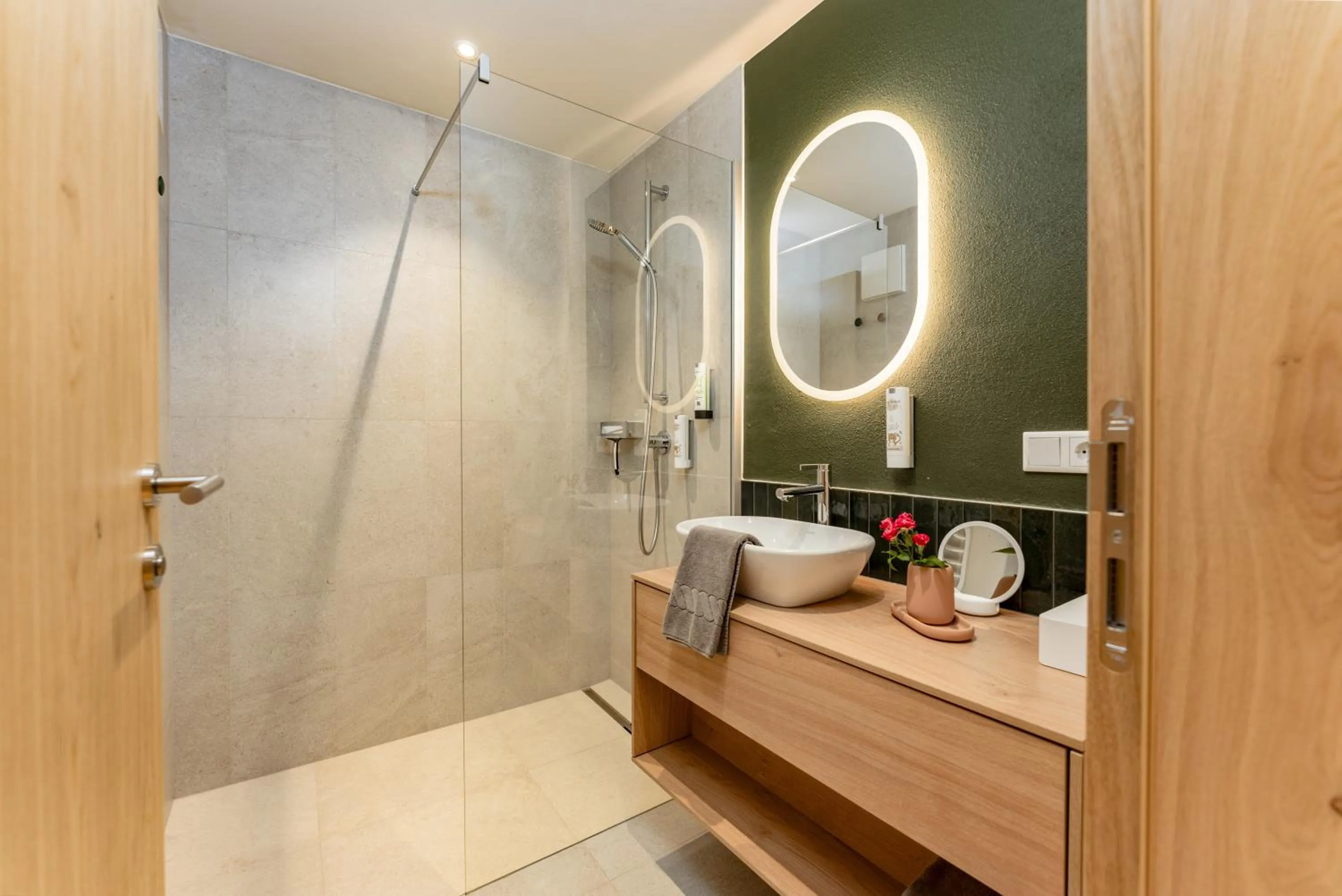 Bathroom in Familienhotel Felsenhof
