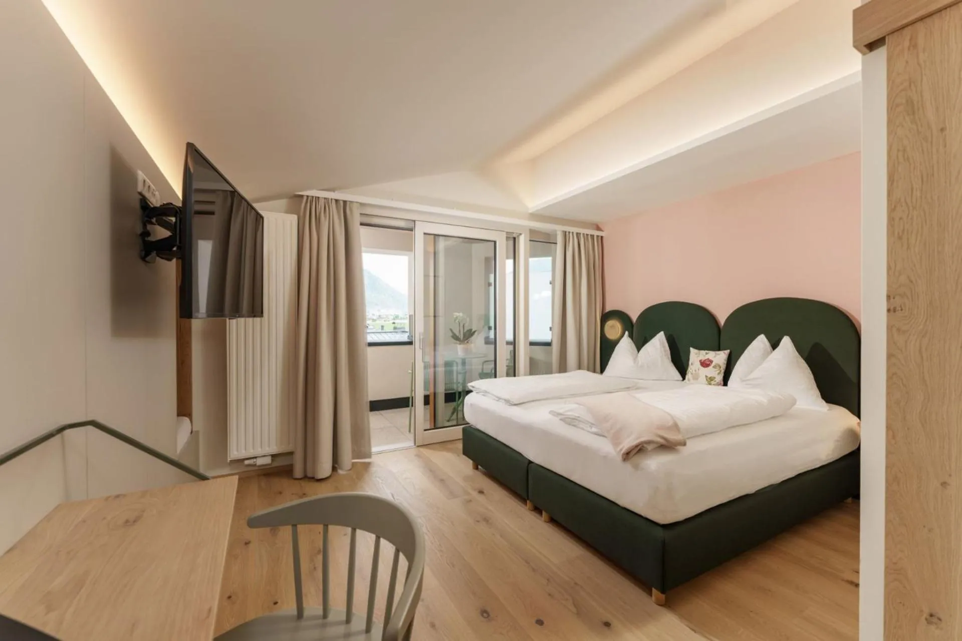 Bedroom, Bed in Familienhotel Felsenhof