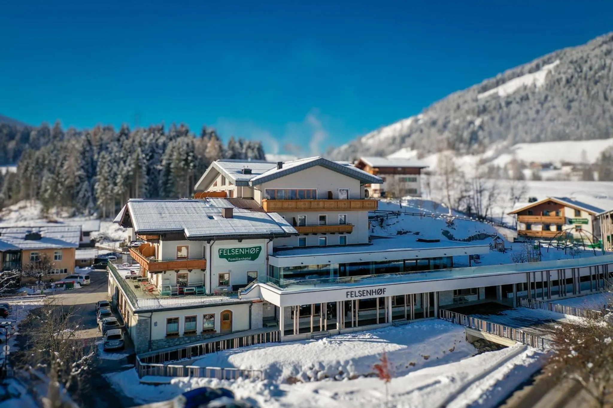 Property building in Familienhotel Felsenhof