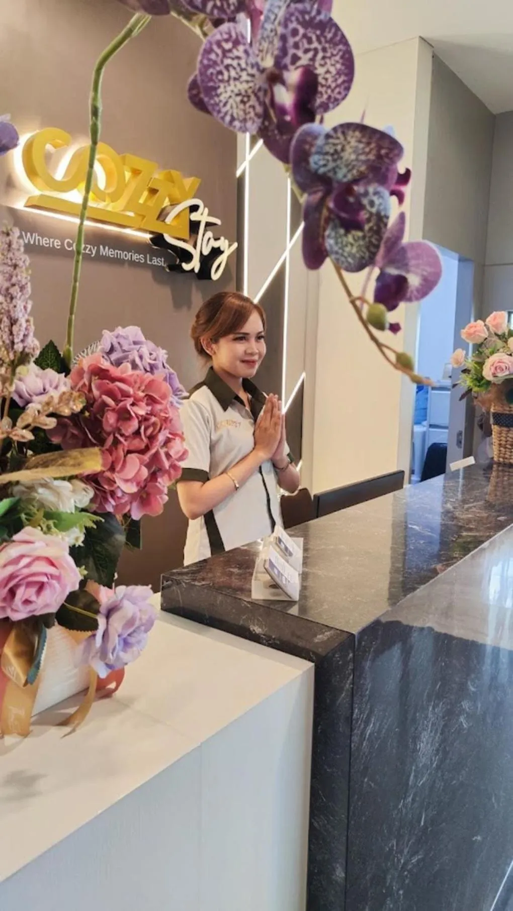 Lobby or reception in Cozzy Stay Hotel Semarang by Sinergi