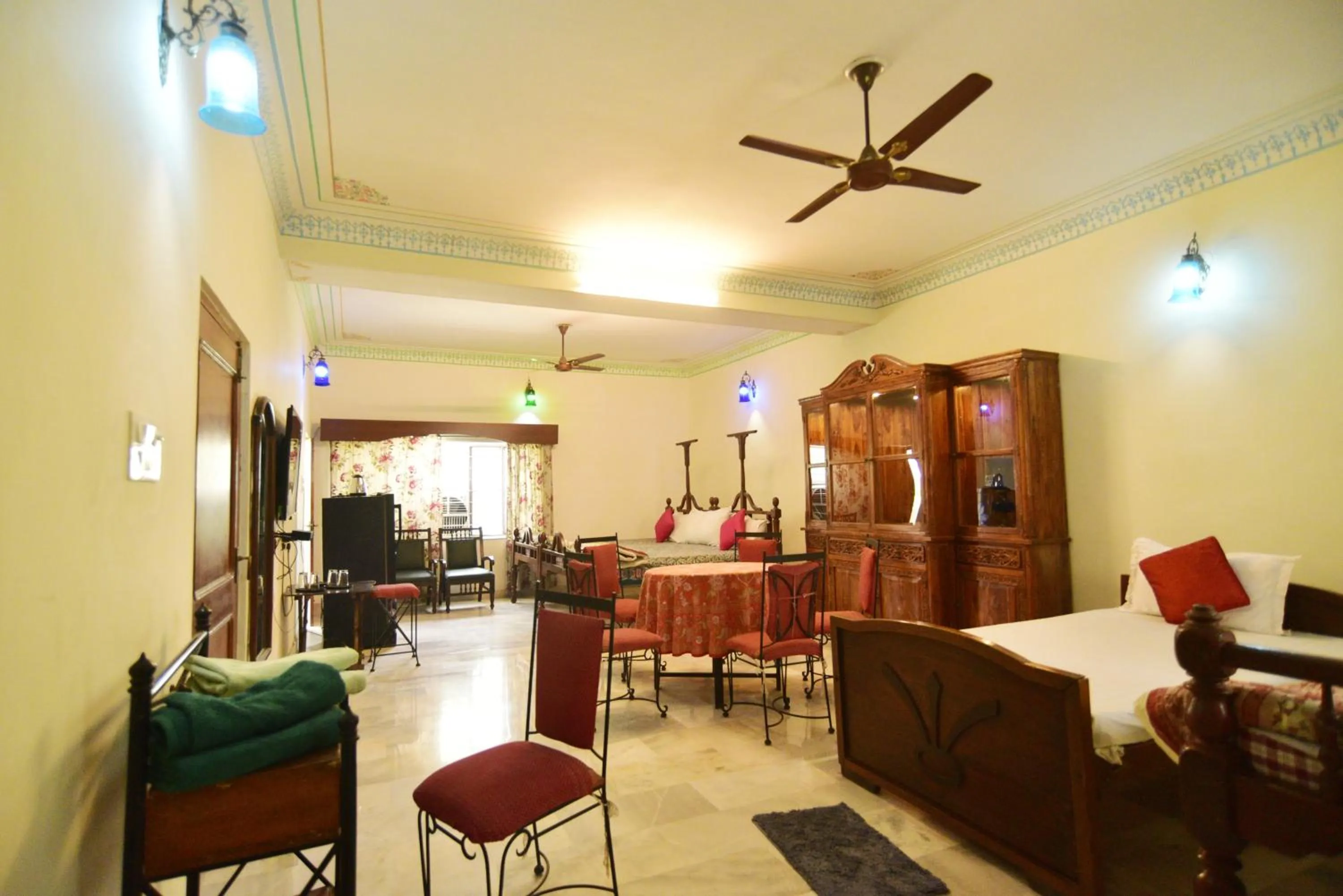 Living room in Sneh Deep Guest House